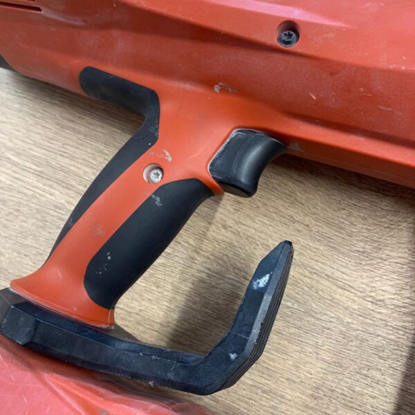 Hilti BX 3-L 21.6V Cordless Concrete Nailer Fastening Tool With Case