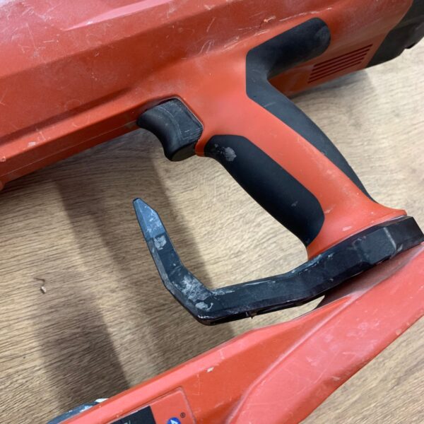 Hilti BX 3-L 21.6V Cordless Concrete Nailer Fastening Tool With Case