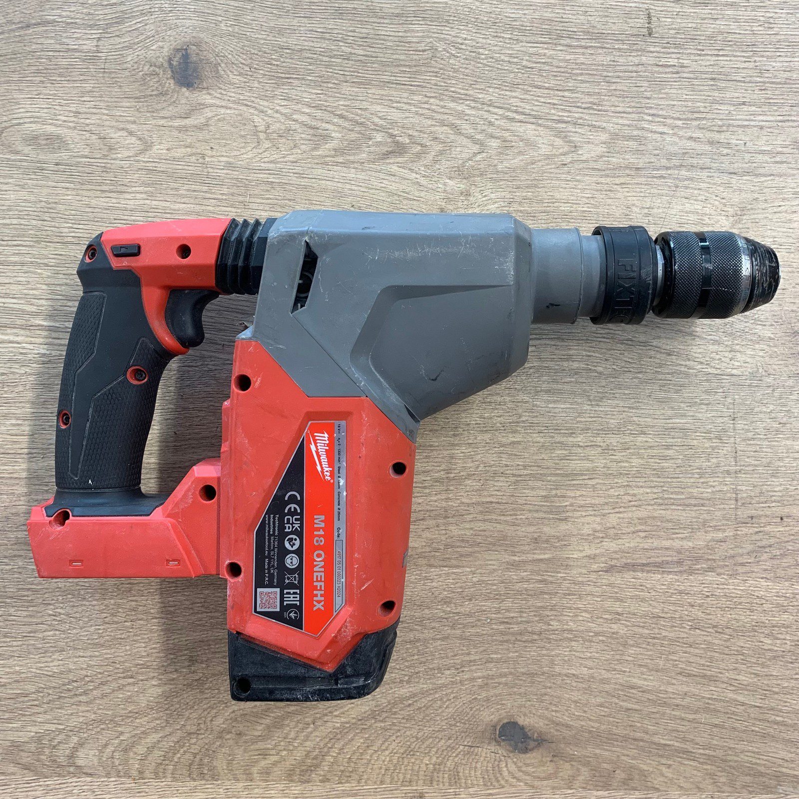 Milwaukee M18 ONEFHX 18V FUEL SDS Plus Rotary Hammer Drill With Case Body Only - Image 7