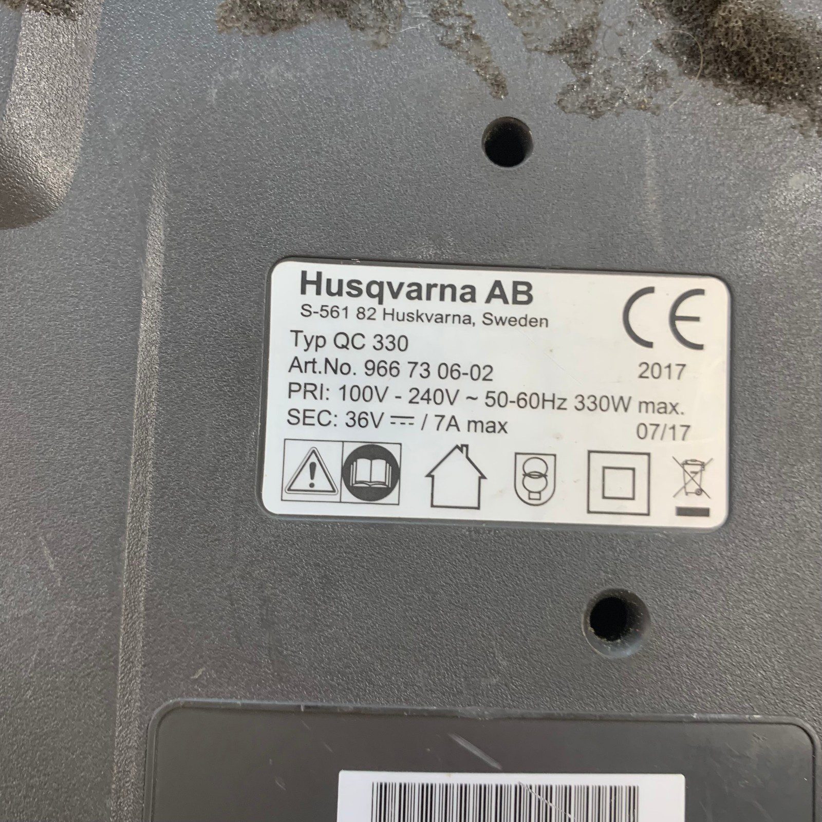 Husqvarna QC330 100V-240V 36V Battery Charger Excellent Refurbished No Cable - Image 2