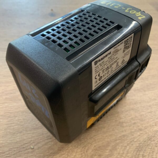 Husqvarna BLi300 36V 9.36Ah 336.96Wh Li-Ion Battery Pack Very Good Refurbished