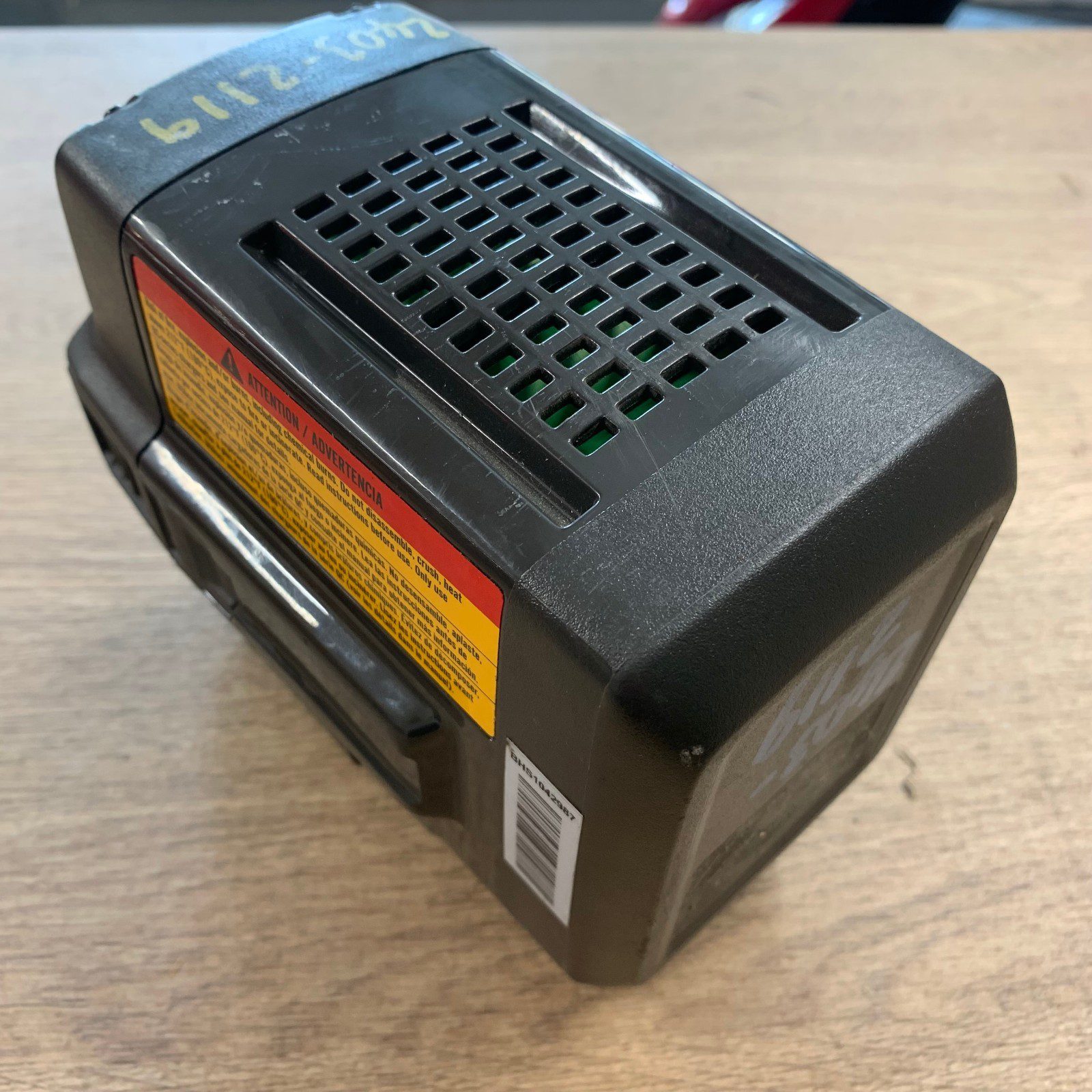 Husqvarna BLi300 36V 9.36Ah 336.96Wh Li-Ion Battery Pack Very Good Refurbished - Image 2
