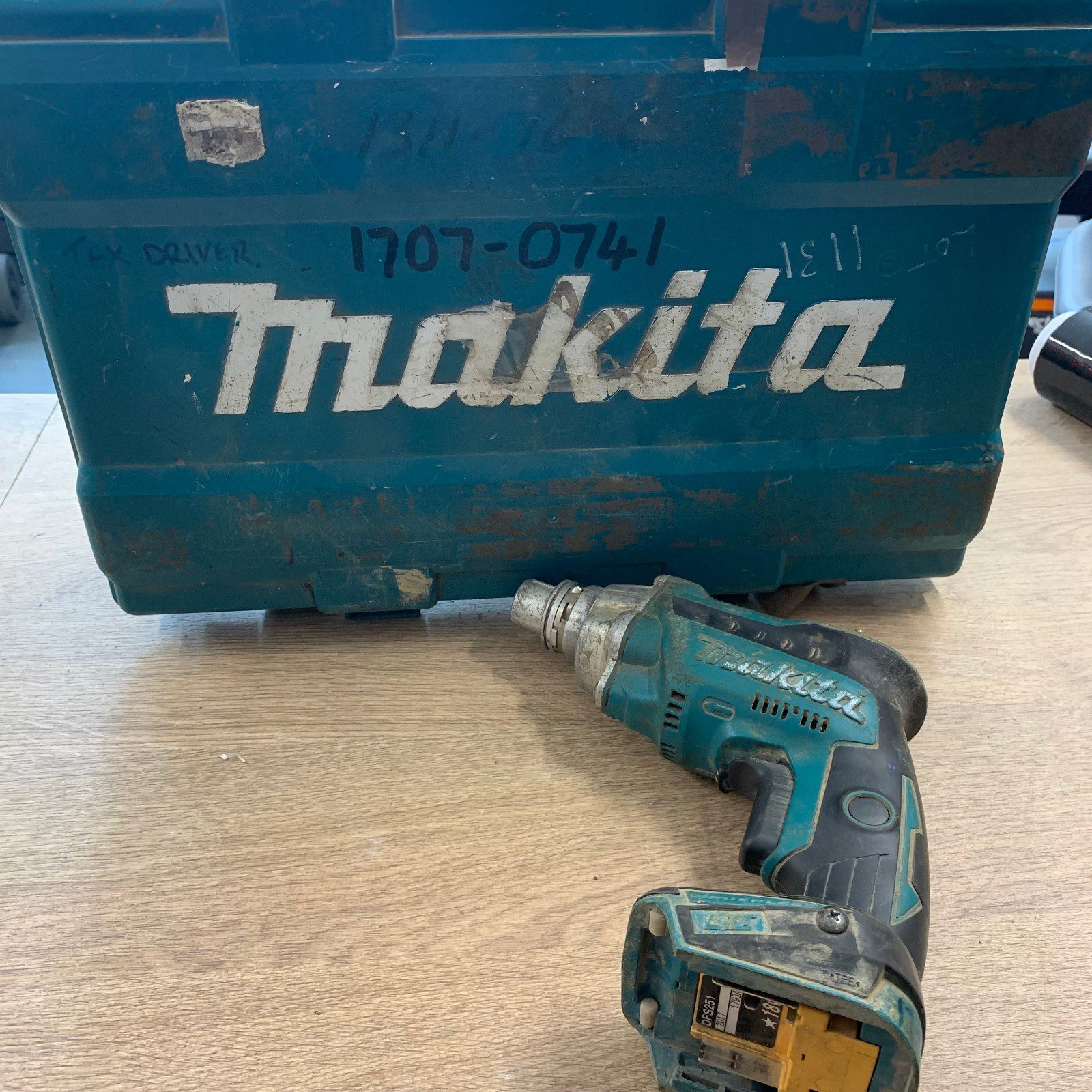 Makita DFS251 18V LXT Brushless Cordless Drywall Screwdriver Body Only Used - Image 16