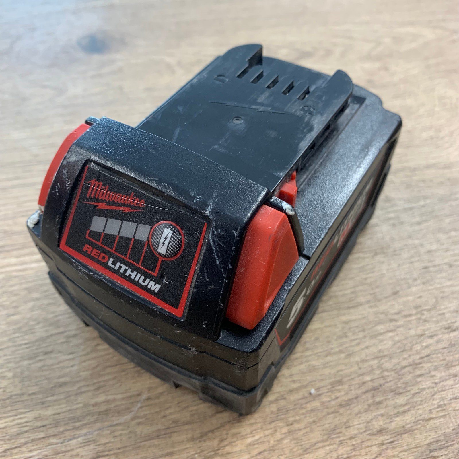 Milwaukee M18B5 18V 5.0Ah 90Wh RedLithium Li-Ion Battery Pack Used - Image 3