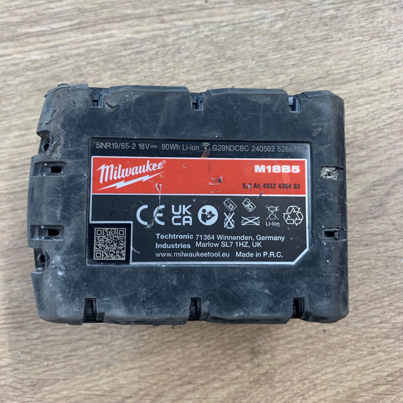 Milwaukee M18B5 18V 5.0Ah 90Wh RedLithium Li-Ion Battery Pack Used - Image 4
