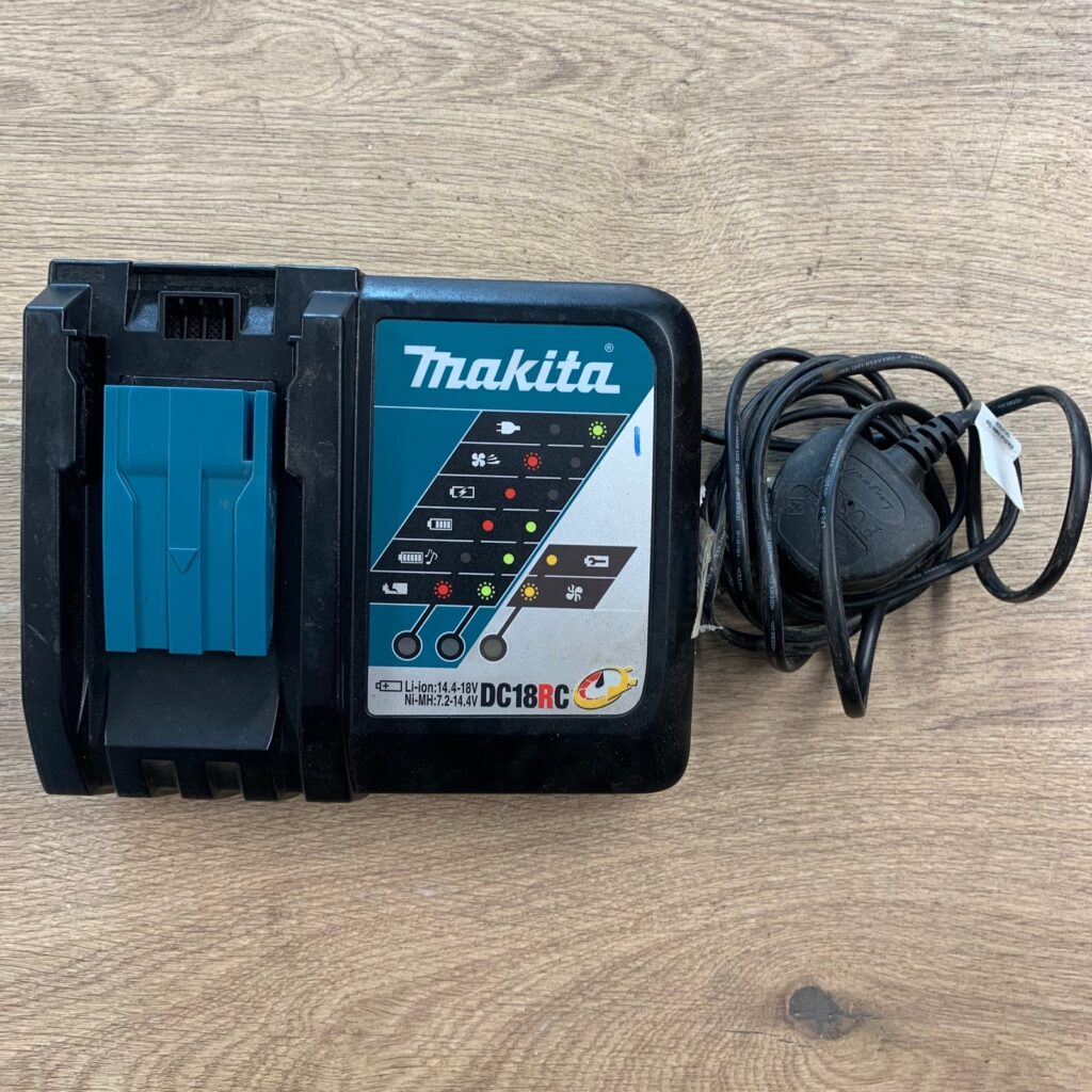 Makita DC18RC 240V 7.2V-18V Fast Battery Charger Excellent Used