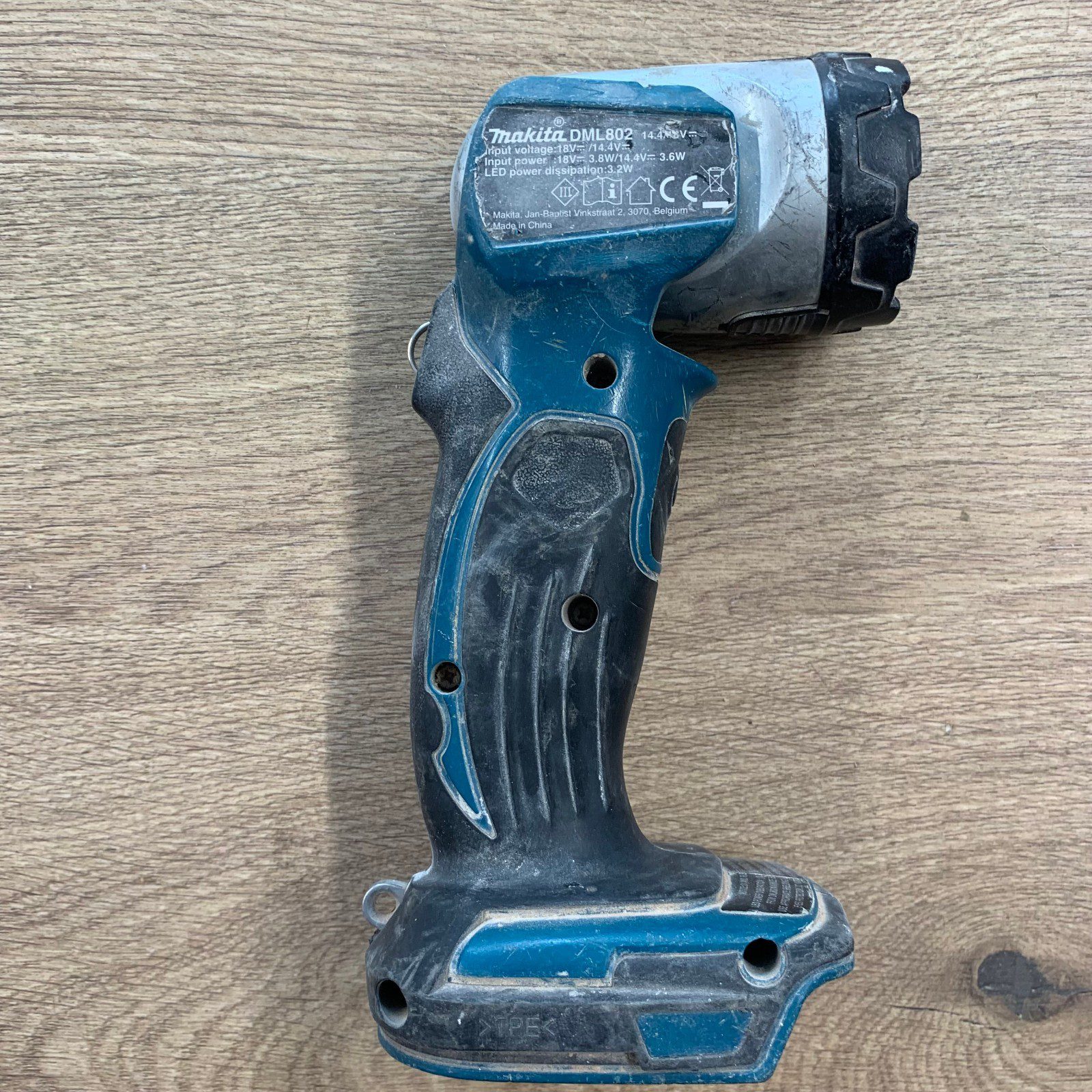 Makita DML802 14.4V/18V LXT Cordless LED Torch Body Only Good Refurb - Image 2