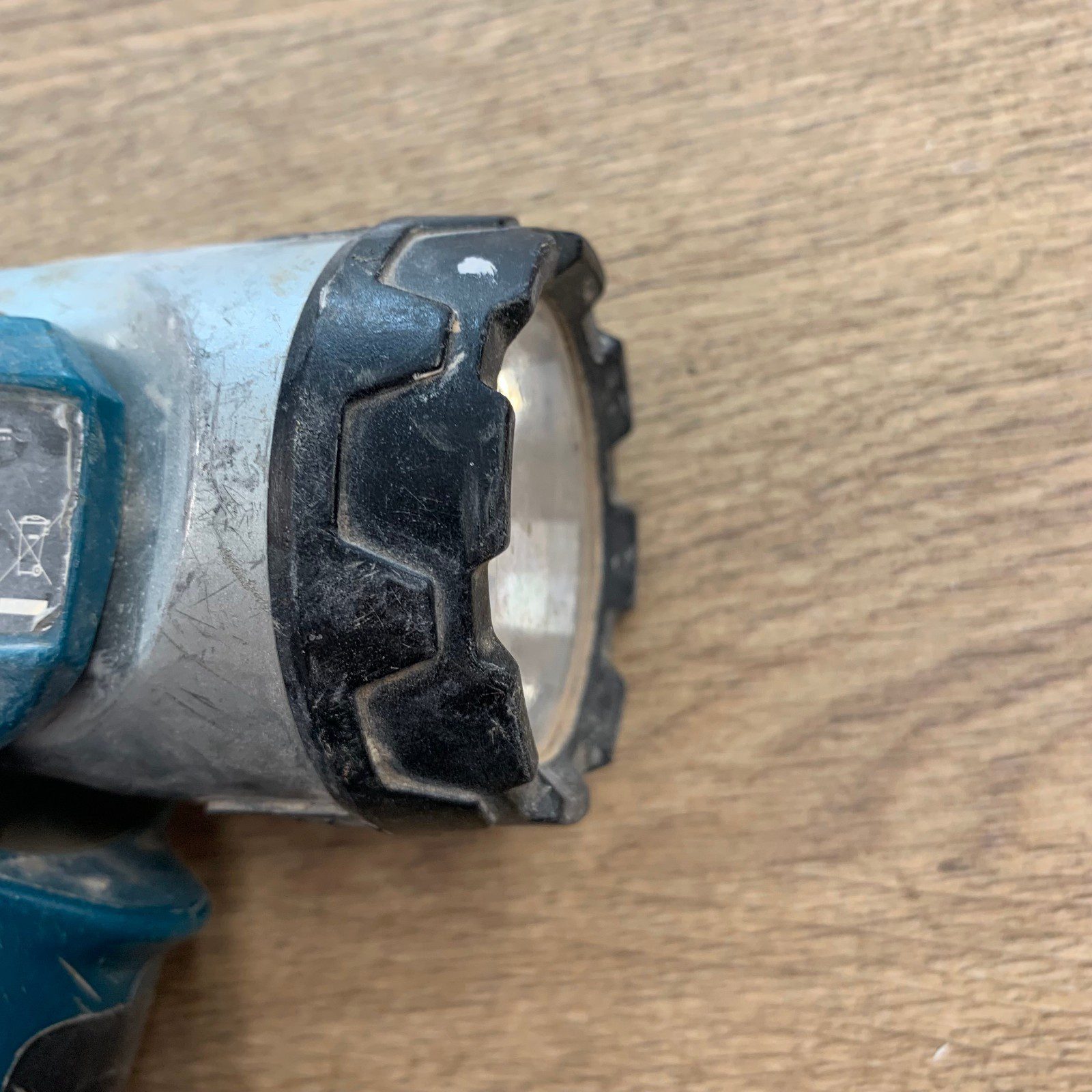 Makita DML802 14.4V/18V LXT Cordless LED Torch Body Only Good Refurb - Image 8