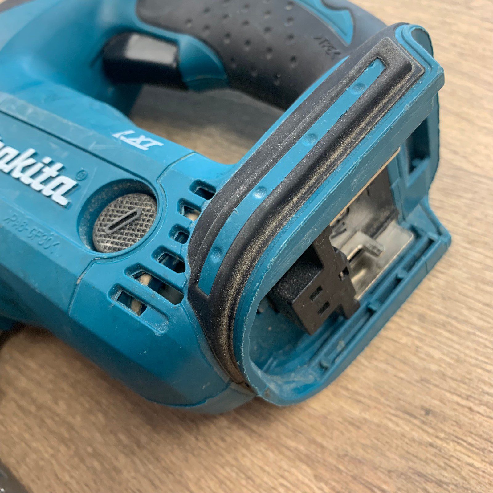 Makita DJV180 18V LXT Cordless Jigsaw Body Only Refurbished Very Good - Image 11