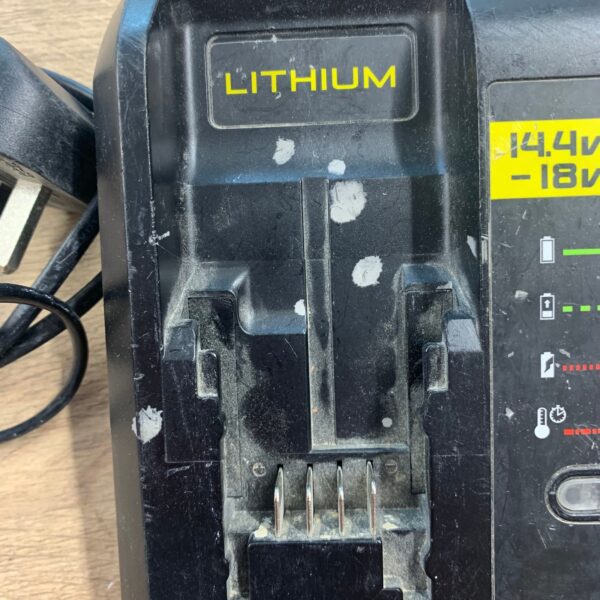 Stanley FatMax 90608626 14.4V-18V Lithium Battery Charger 230V Refurbished