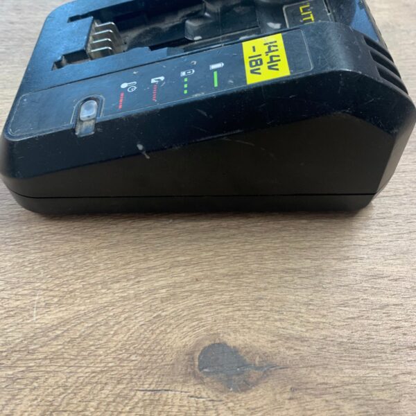 Stanley FatMax 90608626 14.4V-18V Lithium Battery Charger 230V Refurbished