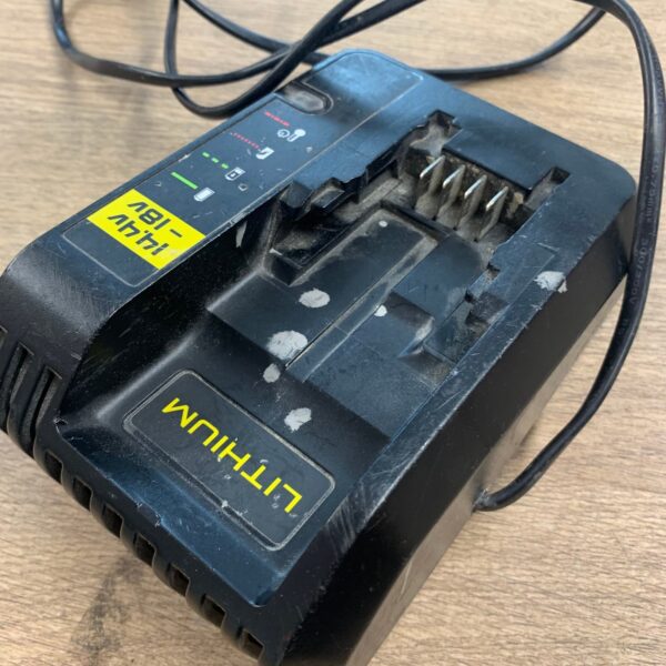 Stanley FatMax 90608626 14.4V-18V Lithium Battery Charger 230V Refurbished