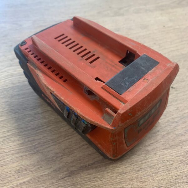 Hilti B 22/5.2 21.6V 5.2Ah 112Wh Li-Ion Battery Used