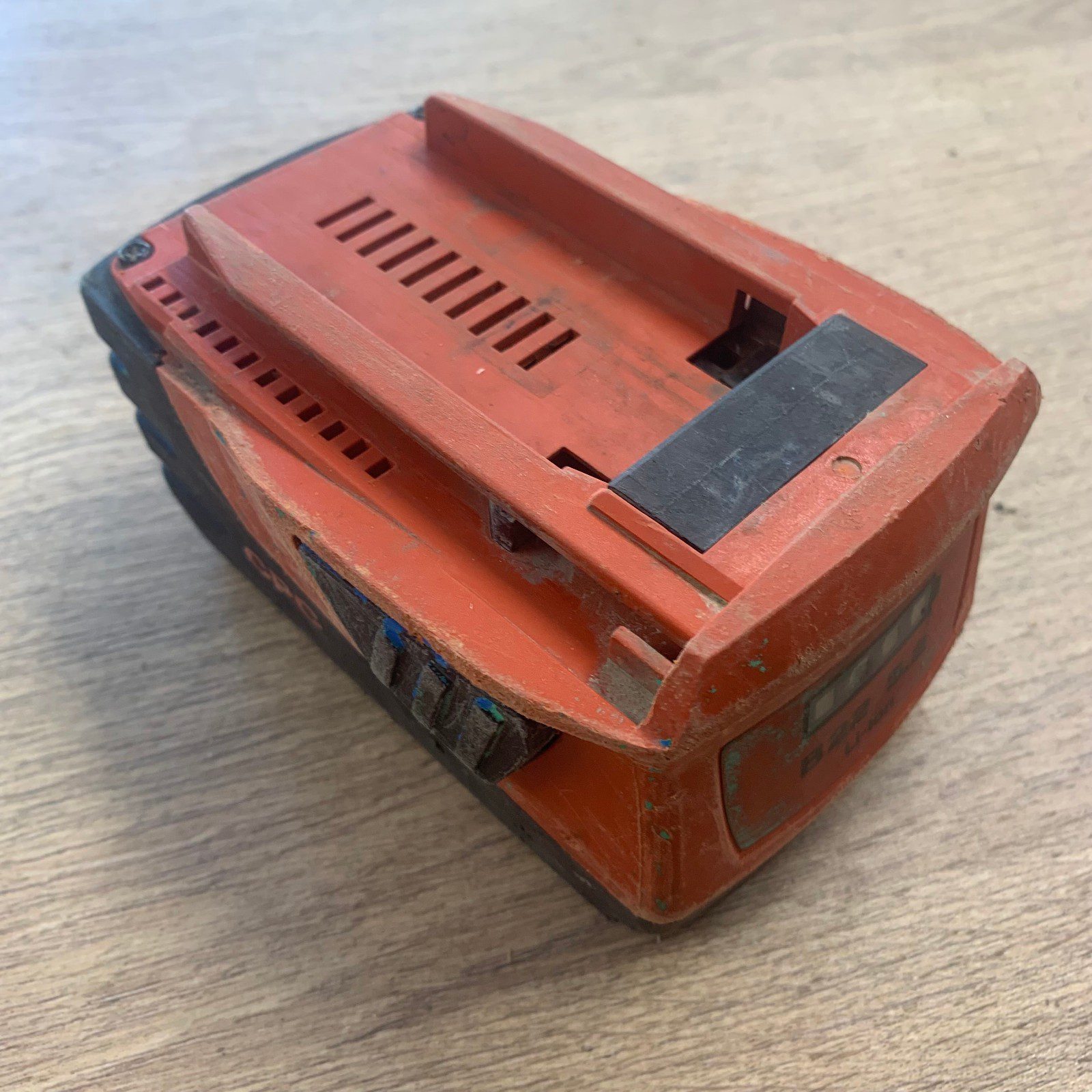 Hilti B 22/5.2 21.6V 5.2Ah 112Wh Li-Ion Battery Used - Image 4