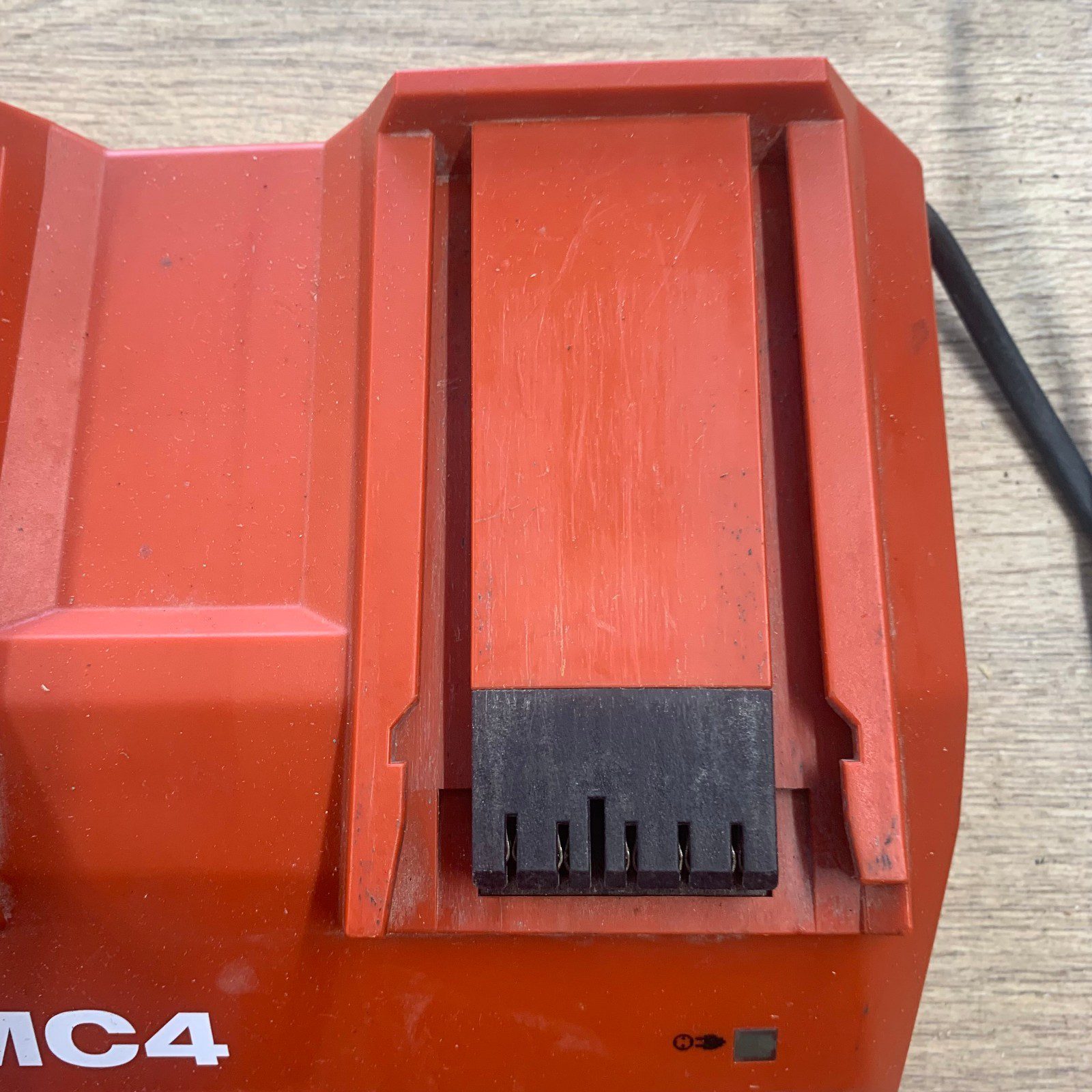 Hilti C 4/36-MC4 230V 4-Port Multi Battery Charger 7.2V-36V - Image 3