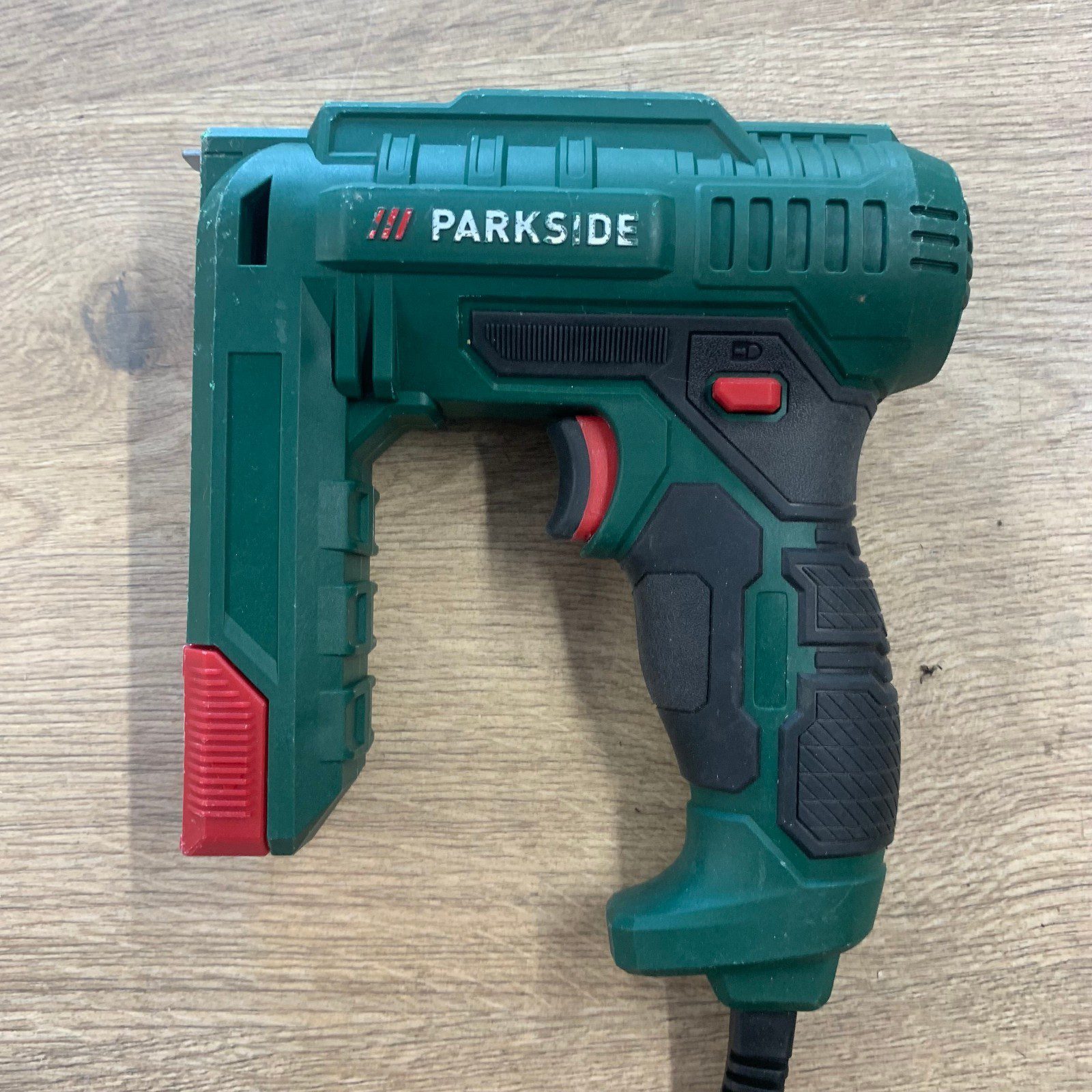 Parkside PHET 15 C2 240V Electric Tacker And Nailer Very Good Used - Image 3