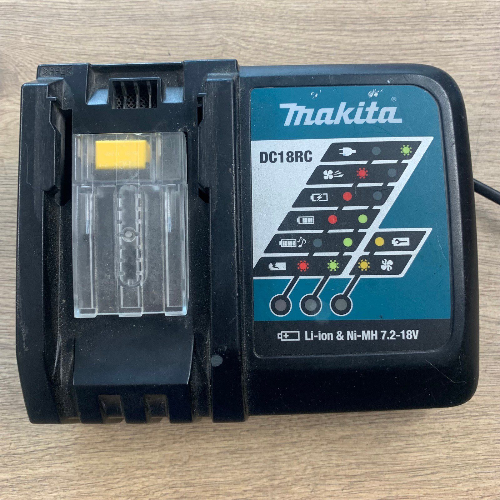 Makita DC18RC 7.2V-18V Li-ion Ni-MH Battery Charger Very Good Used - Image 1