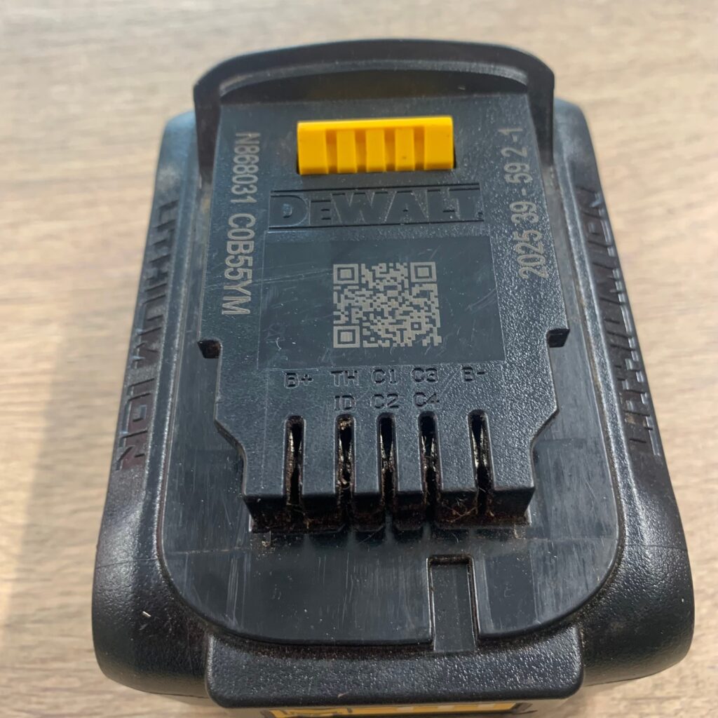 DeWalt DCB182 18V XR 4.0Ah 72Wh Li-Ion Battery Pack Excellent Used