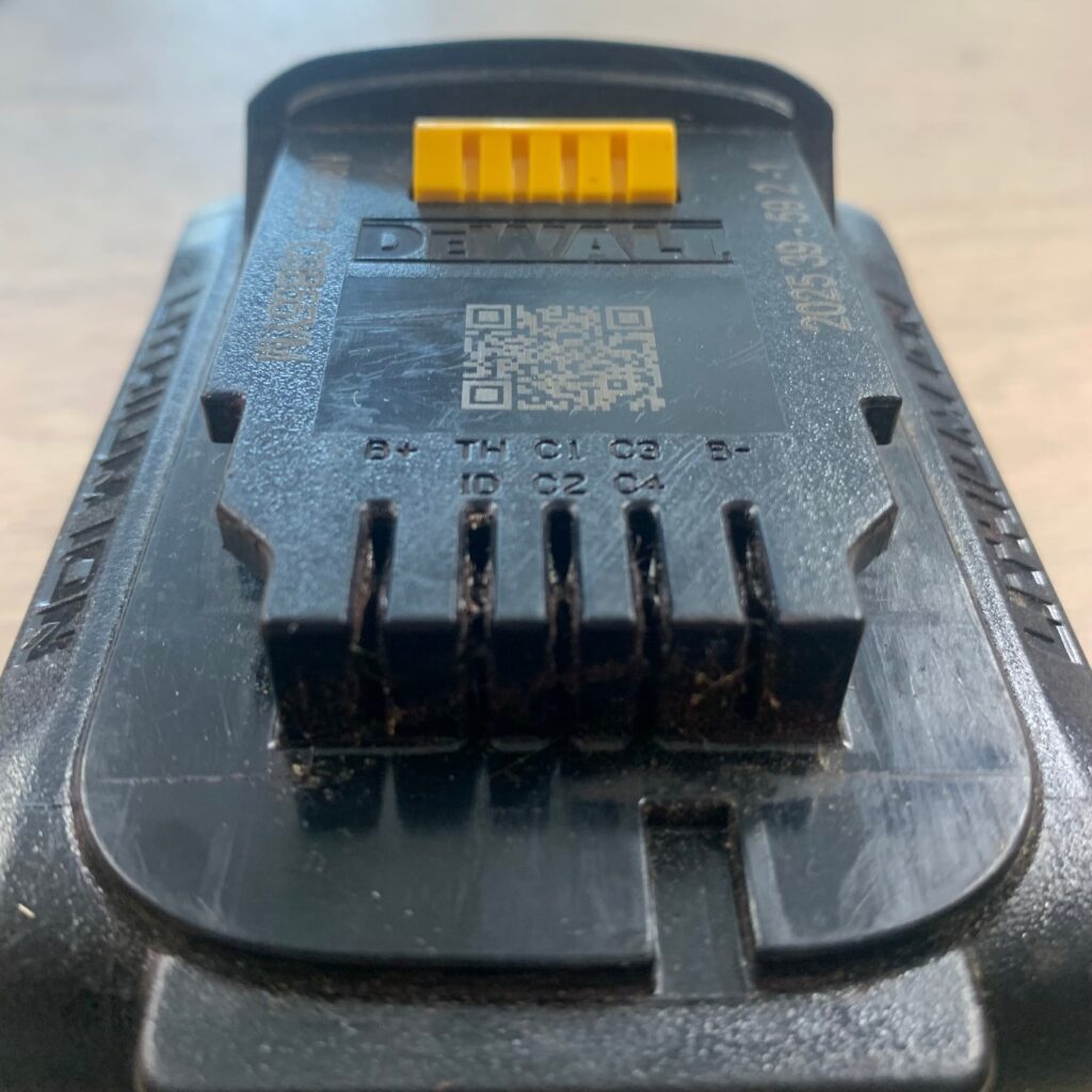 DeWalt DCB182 18V XR 4.0Ah 72Wh Li-Ion Battery Pack Excellent Used