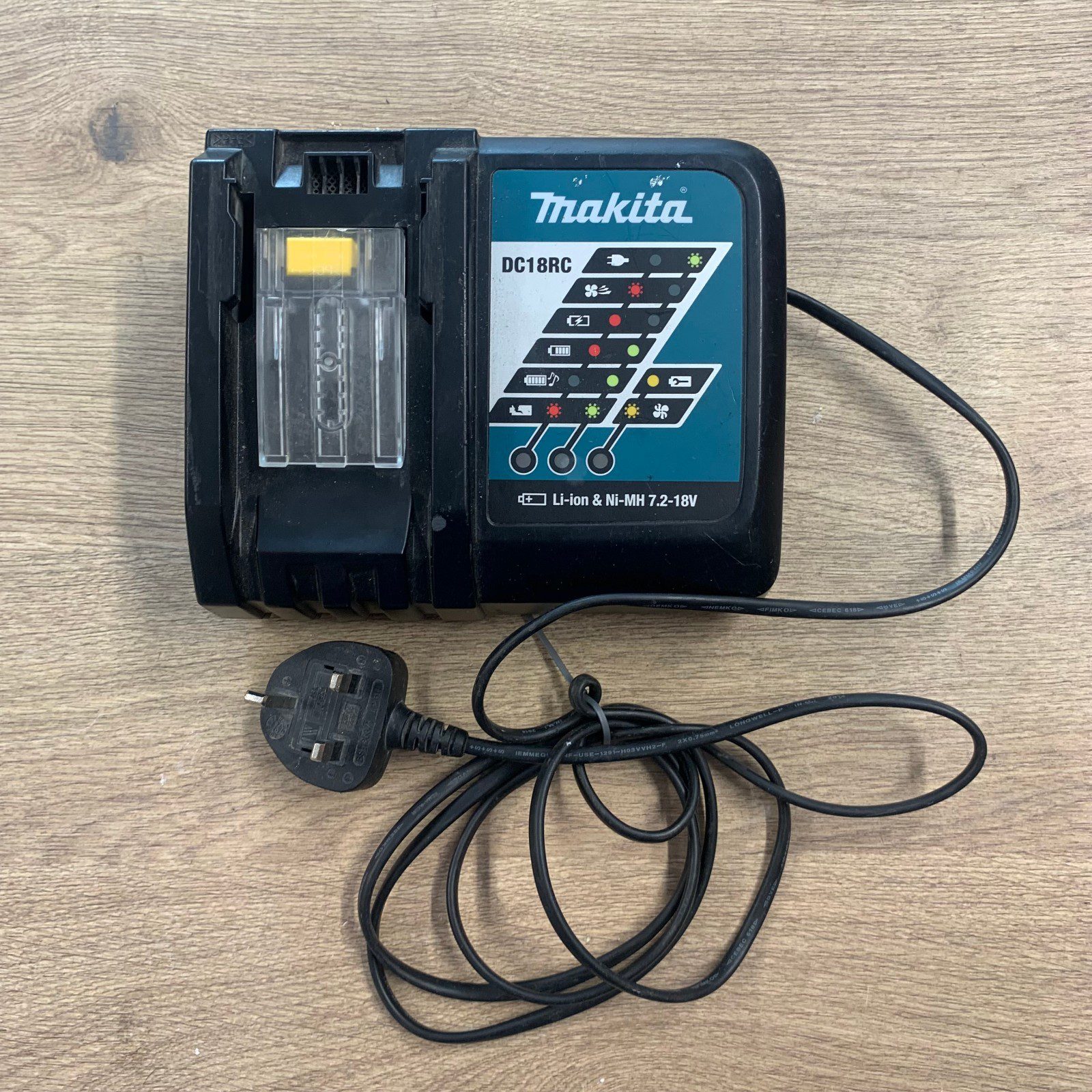 Makita DC18RC 7.2V-18V Li-ion Ni-MH Battery Charger Very Good Used - Image 4