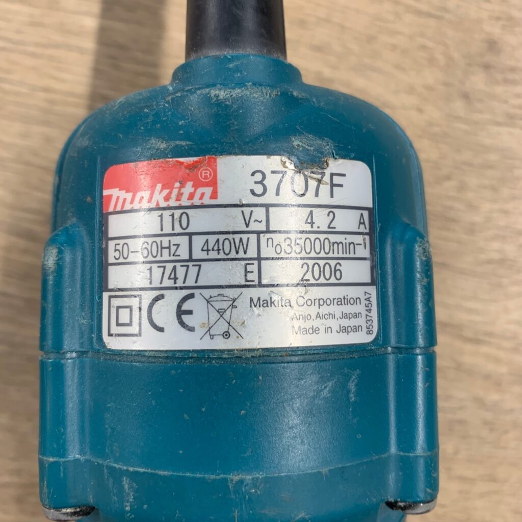 Makita 3707F 110V 440W Laminate Trimmer Router with Metal Case Accessories