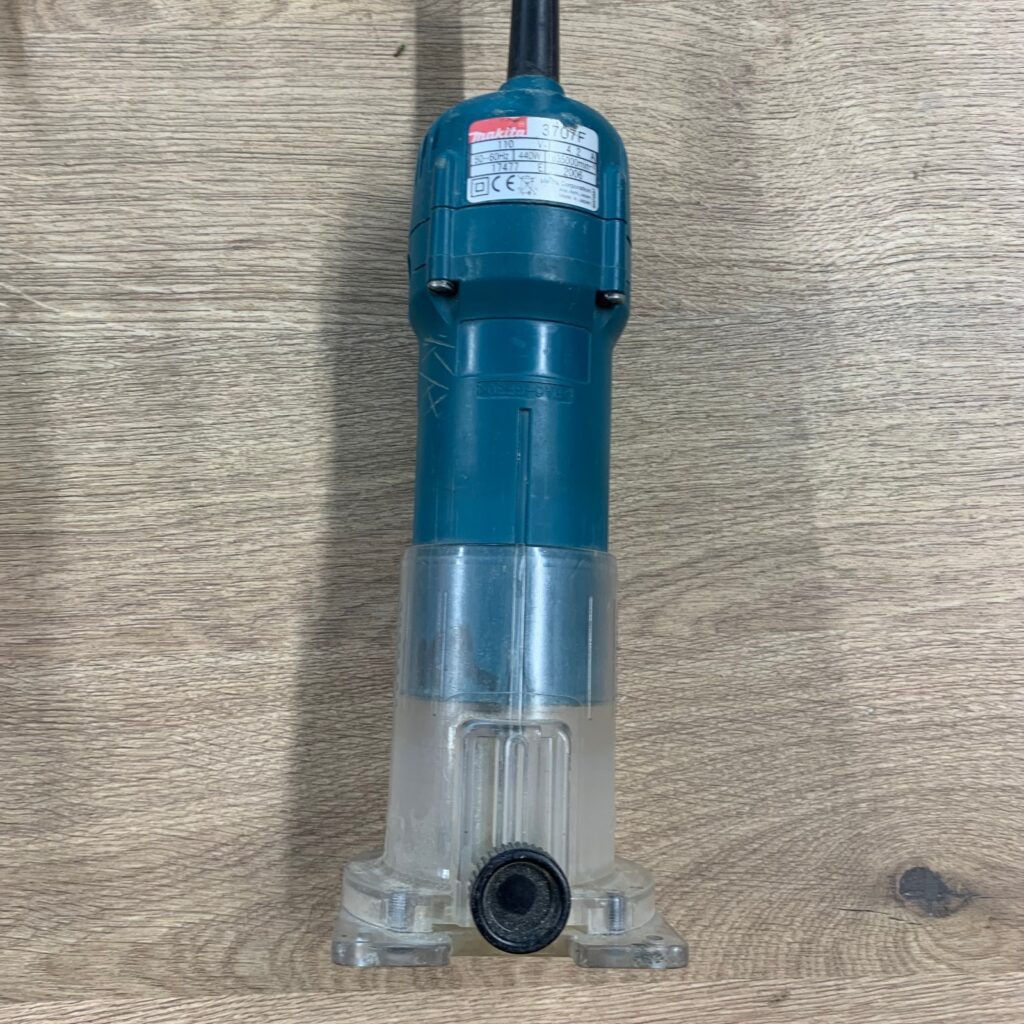 Makita 3707F 110V 440W Laminate Trimmer Router with Metal Case Accessories