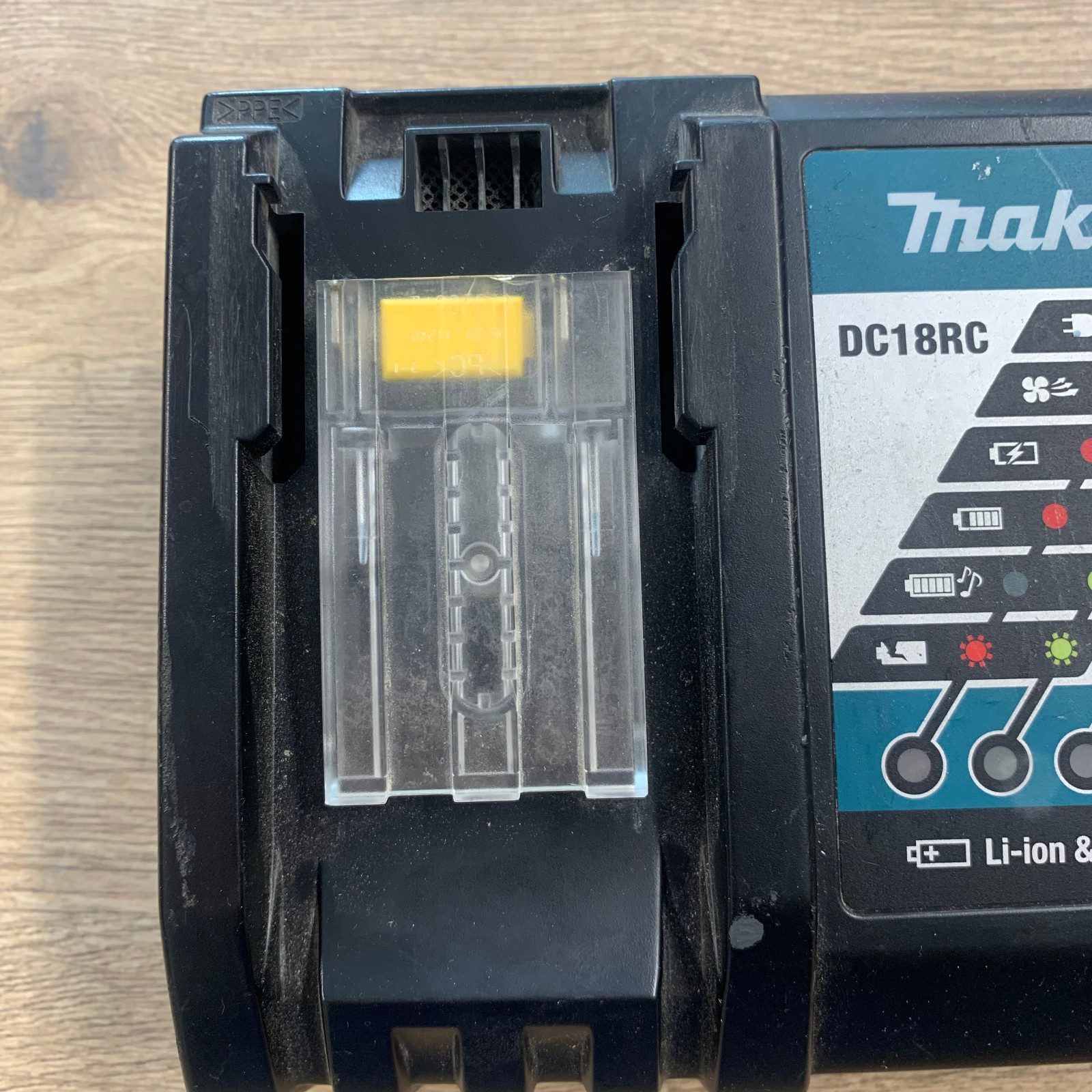 Makita DC18RC 7.2V-18V Li-ion Ni-MH Battery Charger Very Good Used - Image 6