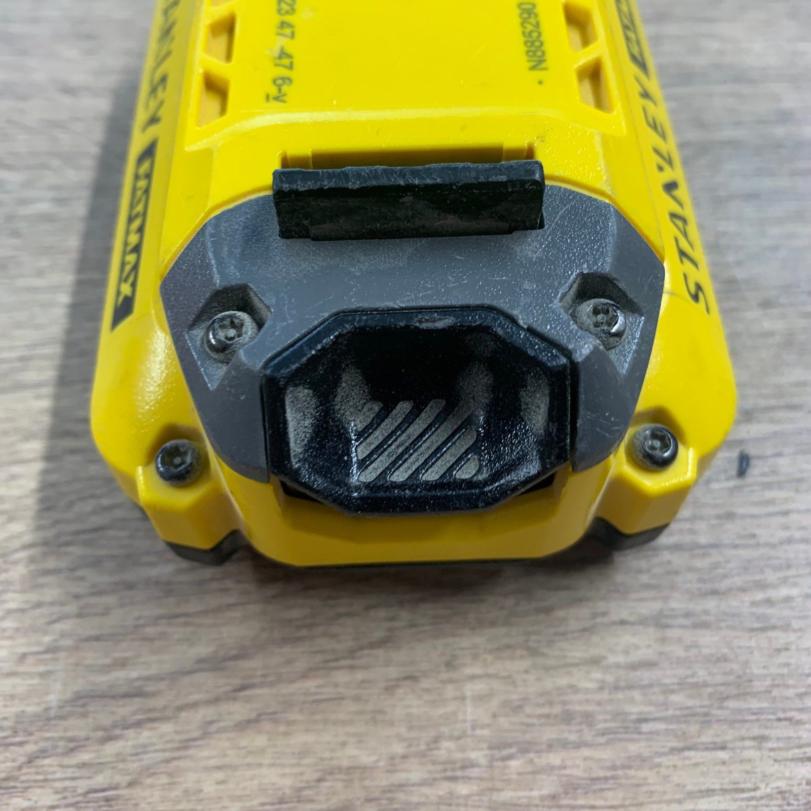Stanley FatMax SFMCB202 18V V20 2.0Ah Li-Ion Battery Very Good Used - Image 3