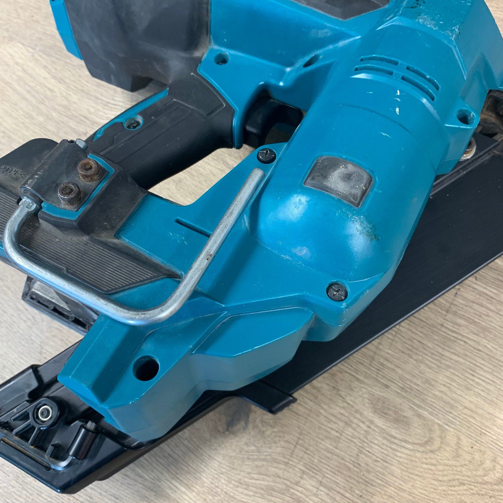 Makita DBN900 18V LXT 50-90mm Cordless Framing Nailer 30-34° with Case - Image 8