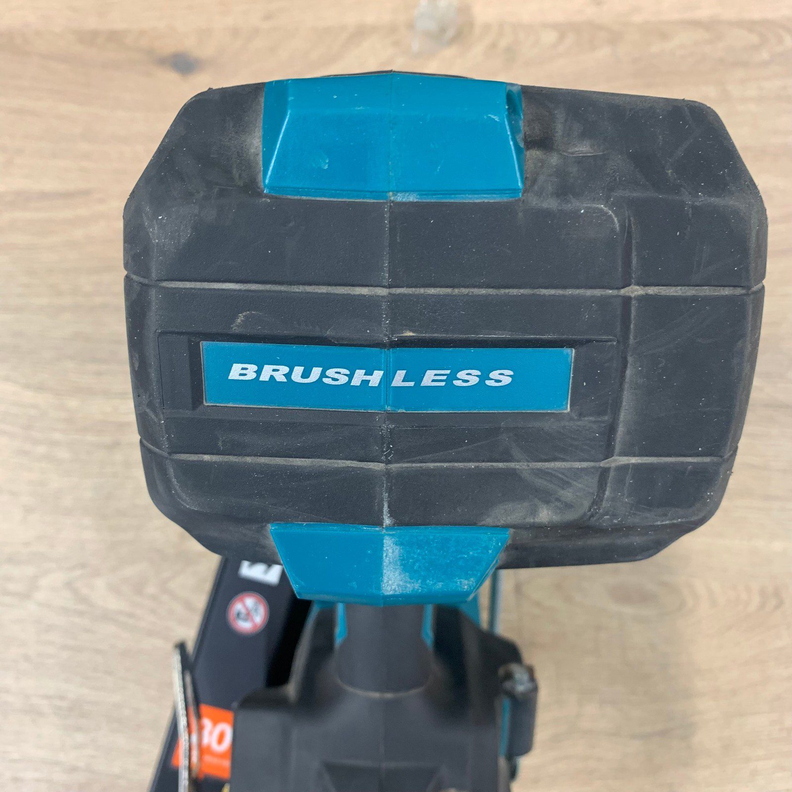 Makita DBN900 18V LXT 50-90mm Cordless Framing Nailer 30-34° with Case - Image 11