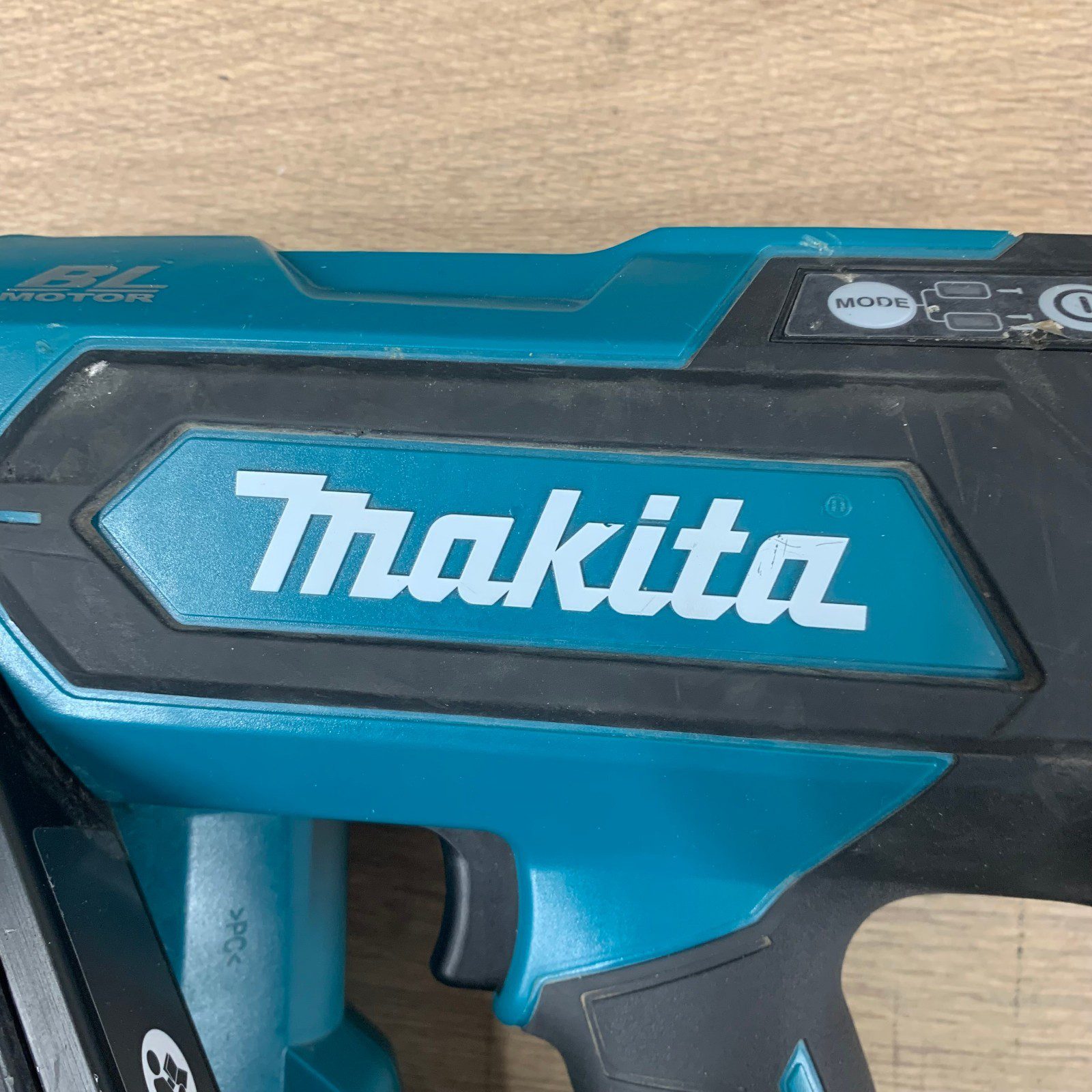 Makita DBN900 18V LXT 50-90mm Cordless Framing Nailer 30-34° with Case - Image 12