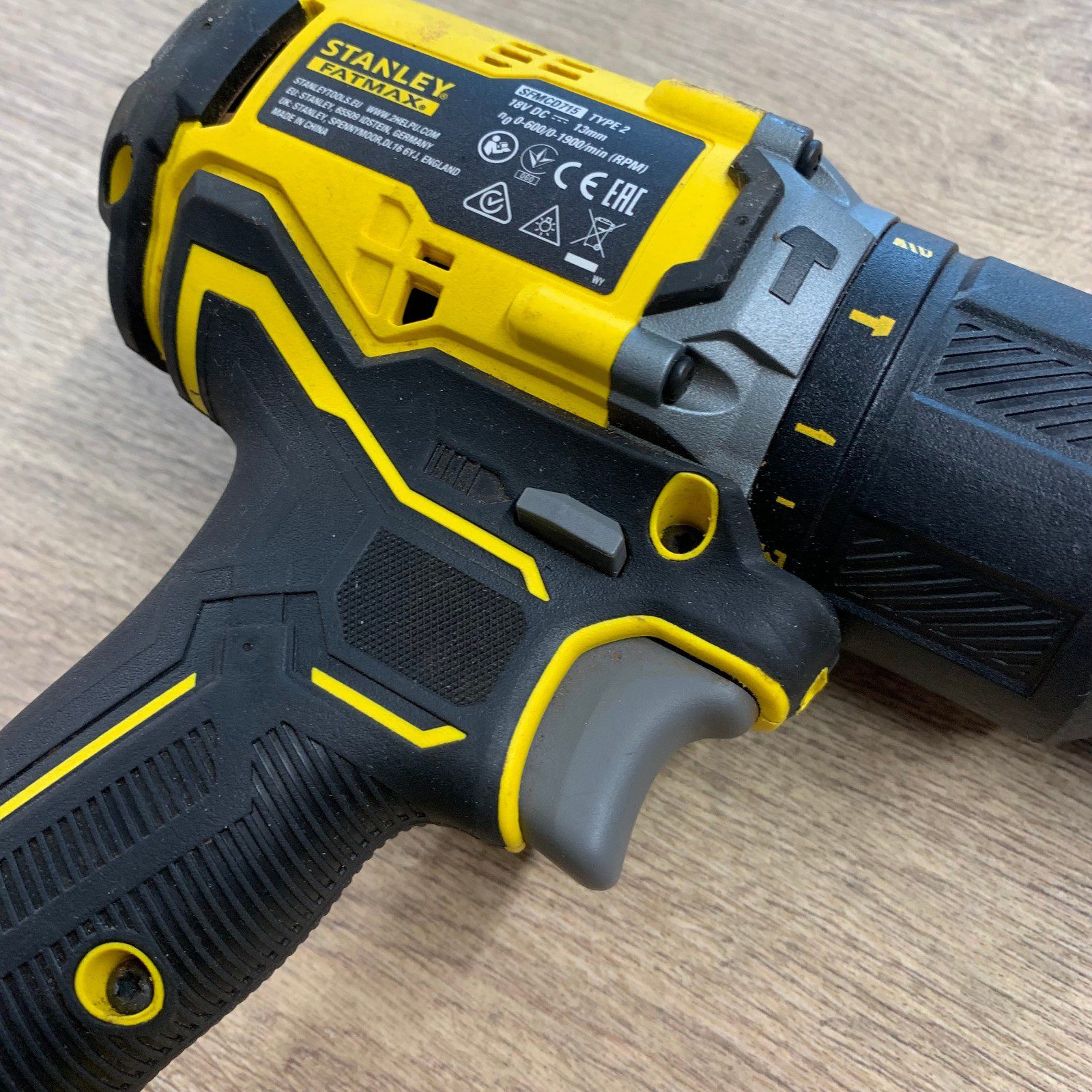 Stanley FatMax SFMCD715 18V Cordless Combi Hammer Drill + Case & Drill Bit Set - Image 4