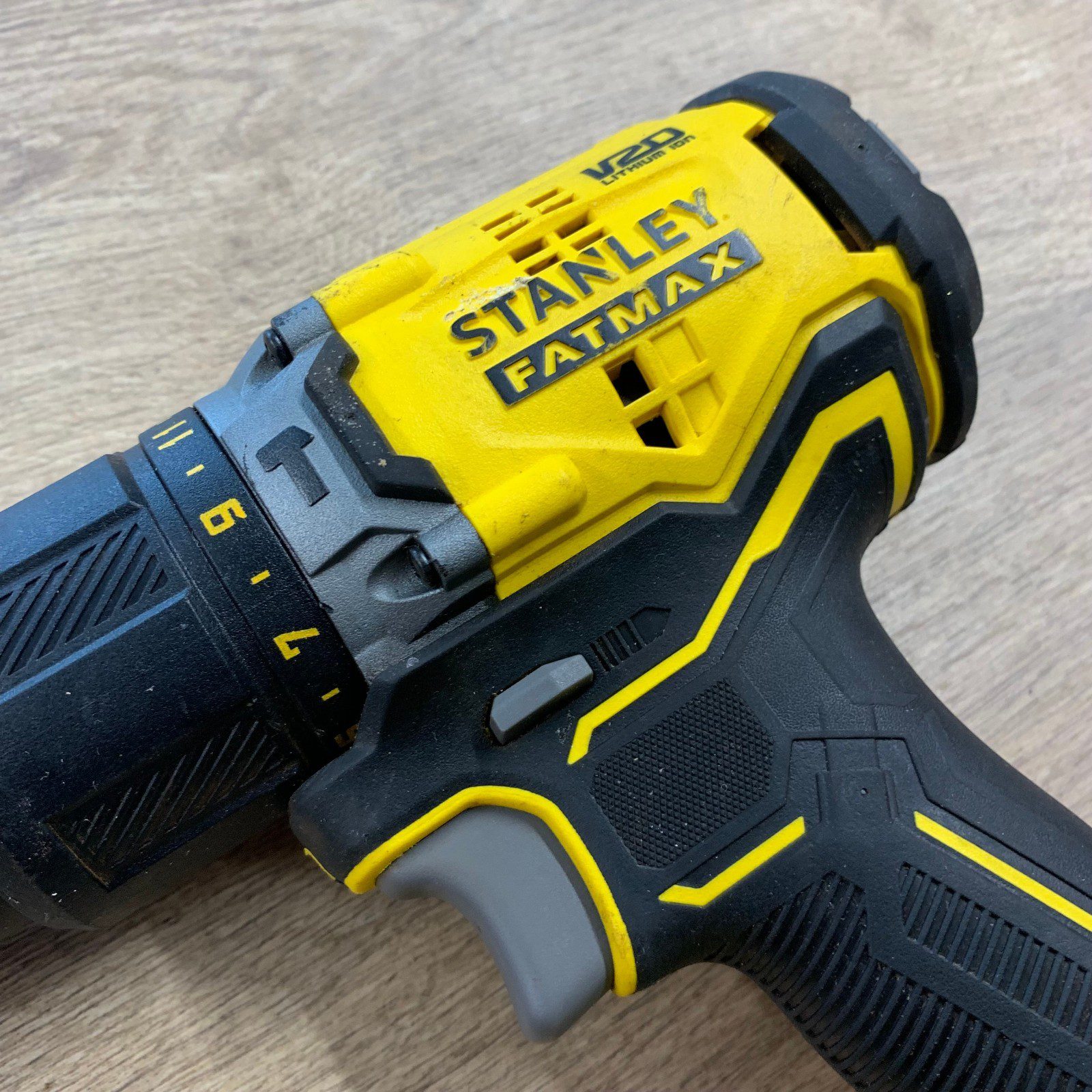 Stanley FatMax SFMCD715 18V Cordless Combi Hammer Drill + Case & Drill Bit Set - Image 7