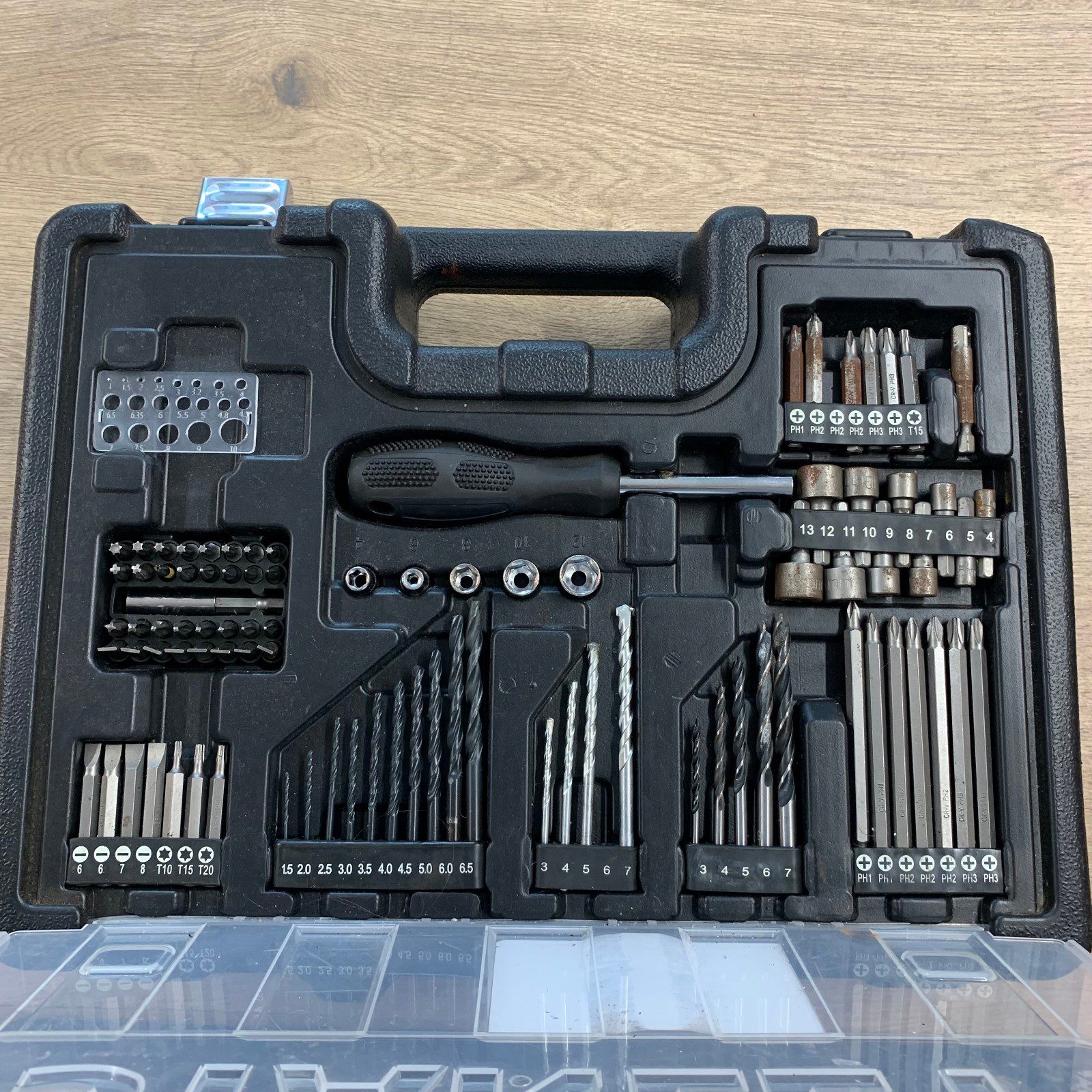 Stanley FatMax SFMCD715 18V Cordless Combi Hammer Drill + Case & Drill Bit Set - Image 12