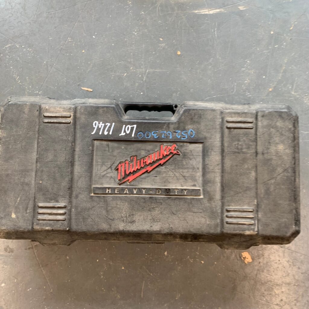 Milwaukee K 900 K 110V 1600W 21mm K-Hex Demolition Breaker Hammer + Case