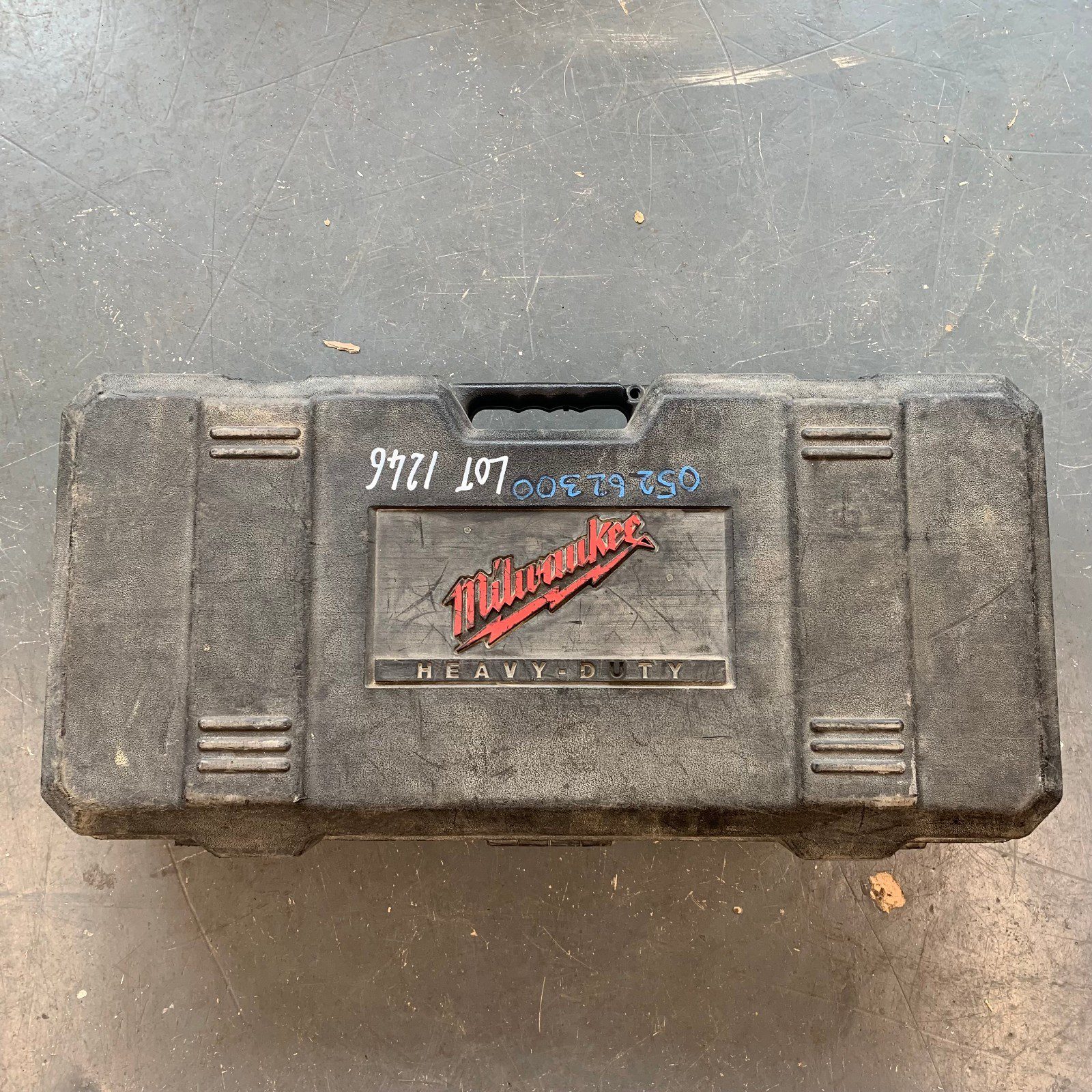 Milwaukee K 900 K 110V 1600W 21mm K-Hex Demolition Breaker Hammer + Case - Image 4