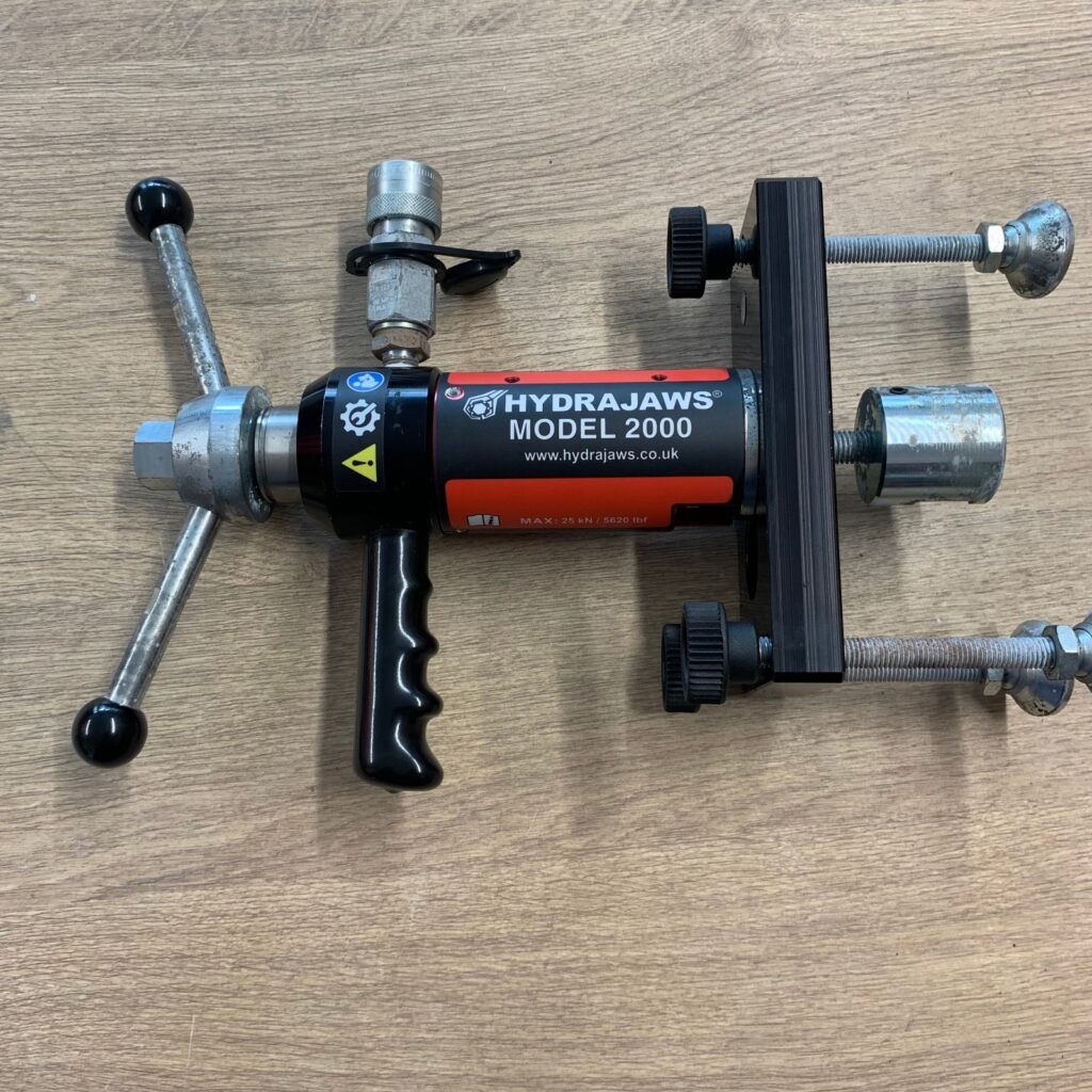 Hydrajaws Model 2000 Hydraulic Pull Tester Anchor Tester Kit 25kN Case Gauges