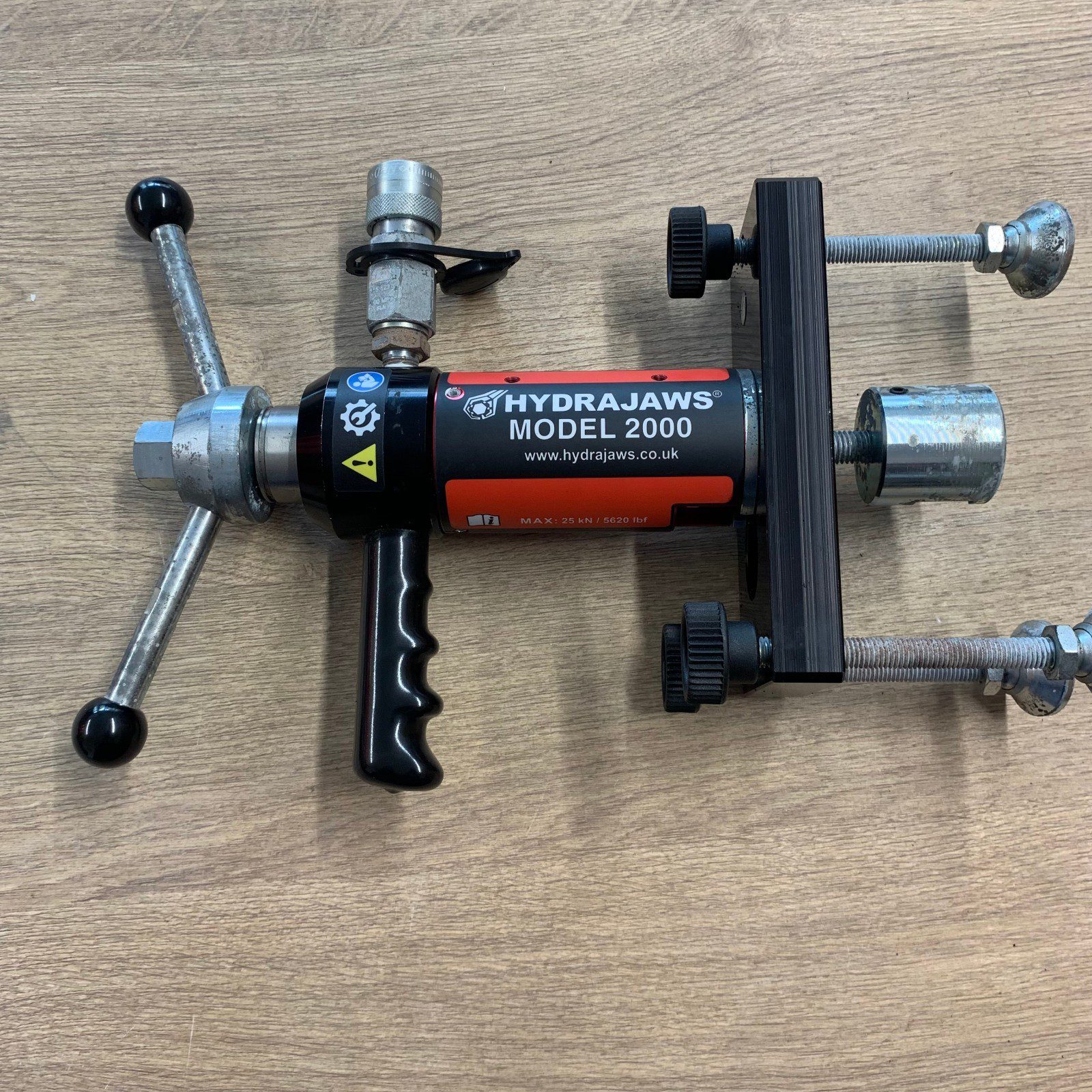 Hydrajaws Model 2000 Hydraulic Pull Tester Anchor Tester Kit 25kN Case Gauges - Image 16