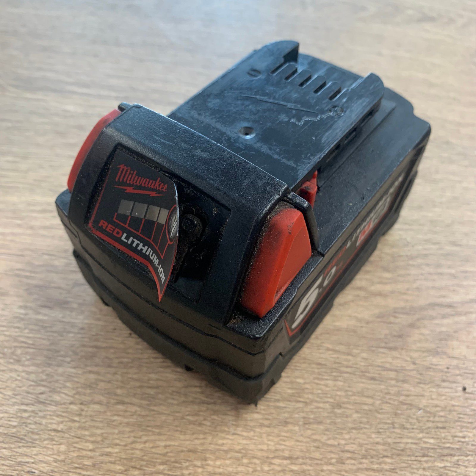 Milwaukee M18 18V 5.0Ah RedLithium-Ion Battery Pack Used - Image 6
