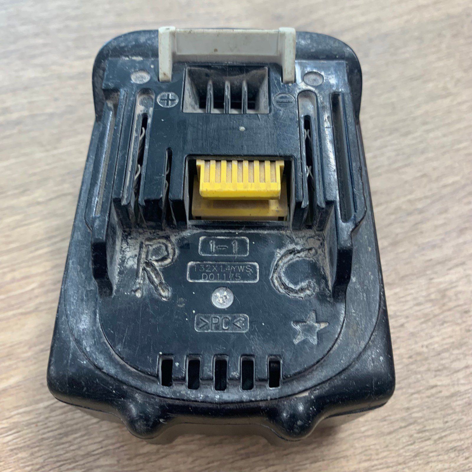 Makita BL1830 18V 3.0Ah 54Wh Li-Ion Battery Pack Used - Image 3