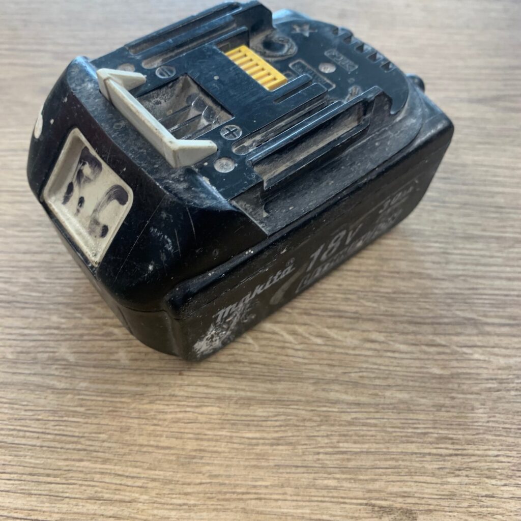 Makita BL1830 18V 3.0Ah 54Wh Li-Ion Battery Pack Used