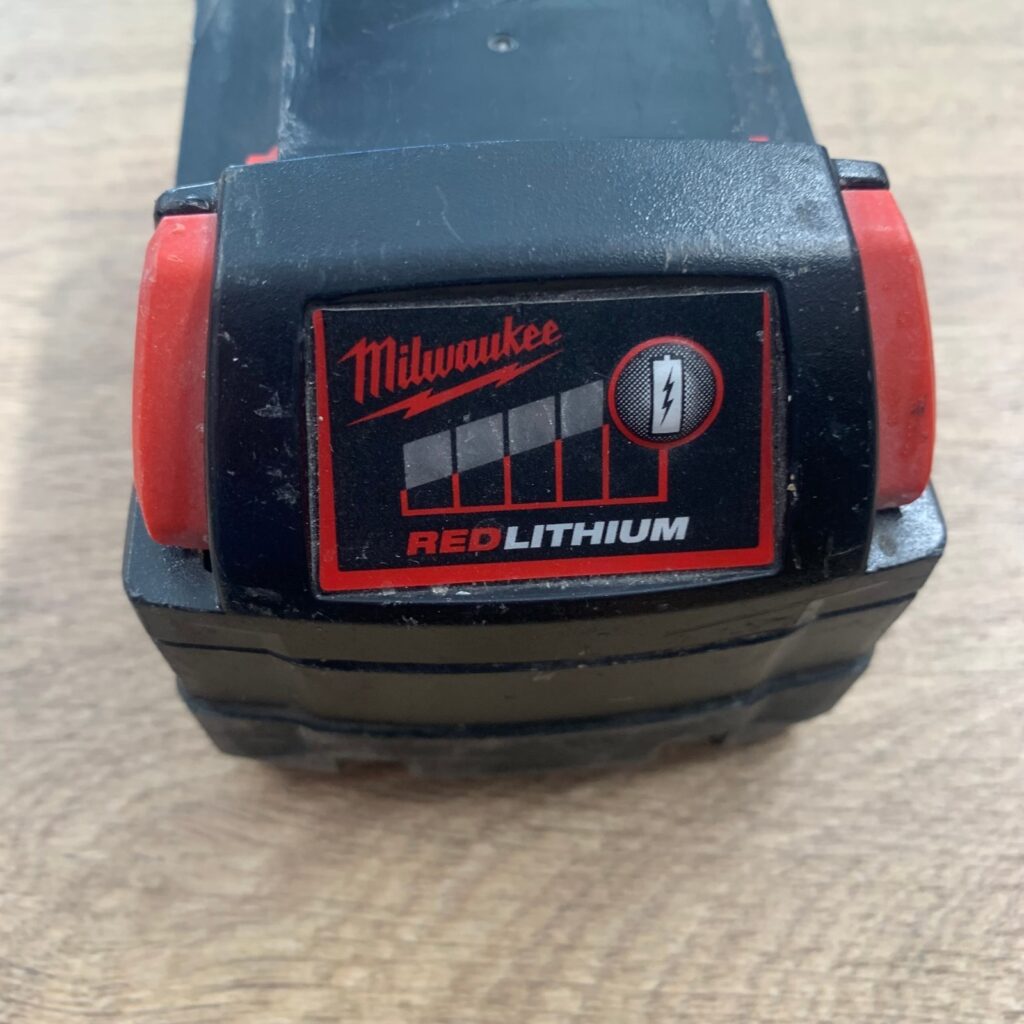 Milwaukee M18B4 4.0 Ah REDLITHIUM Battery Pack - Good Used