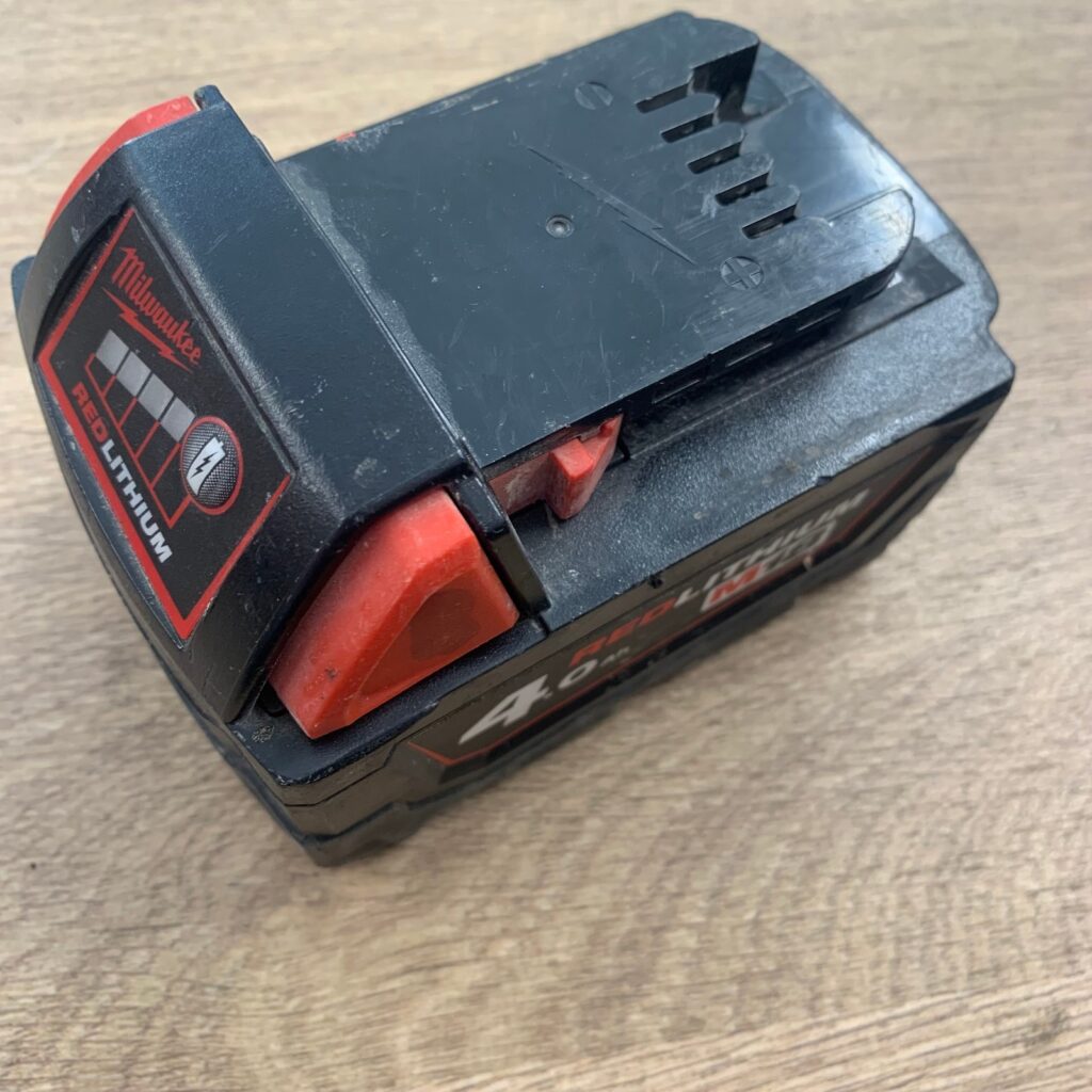 Milwaukee M18B4 4.0 Ah REDLITHIUM Battery Pack - Good Used