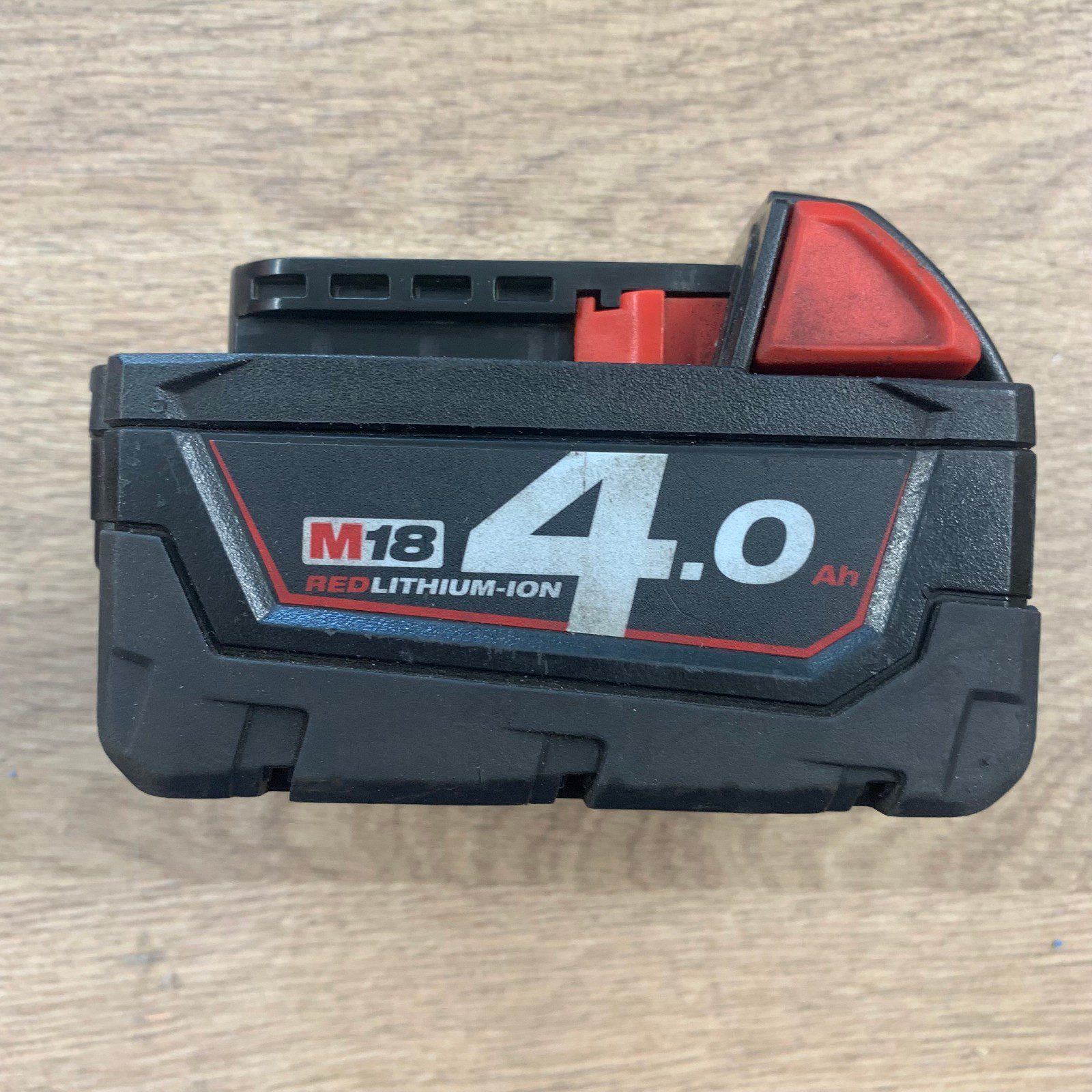 Milwaukee M18B4 18V 4.0Ah RedLithium-Ion Battery Pack Very Good Used - Image 1