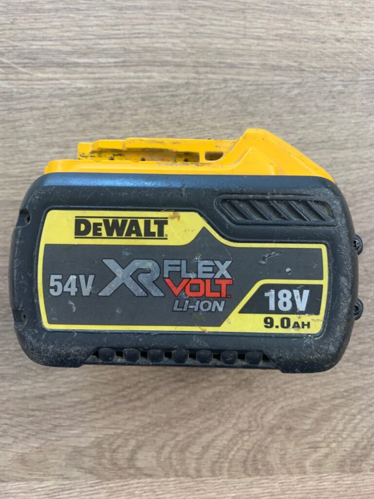 DeWalt DCB547 18V/54V XR FlexVolt 9.0Ah Li-Ion Battery Pack Used