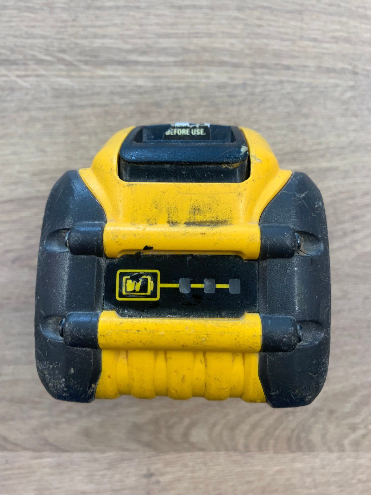 DeWalt DCB547 18V/54V XR FlexVolt 9.0Ah Li-Ion Battery Pack Used - Image 3