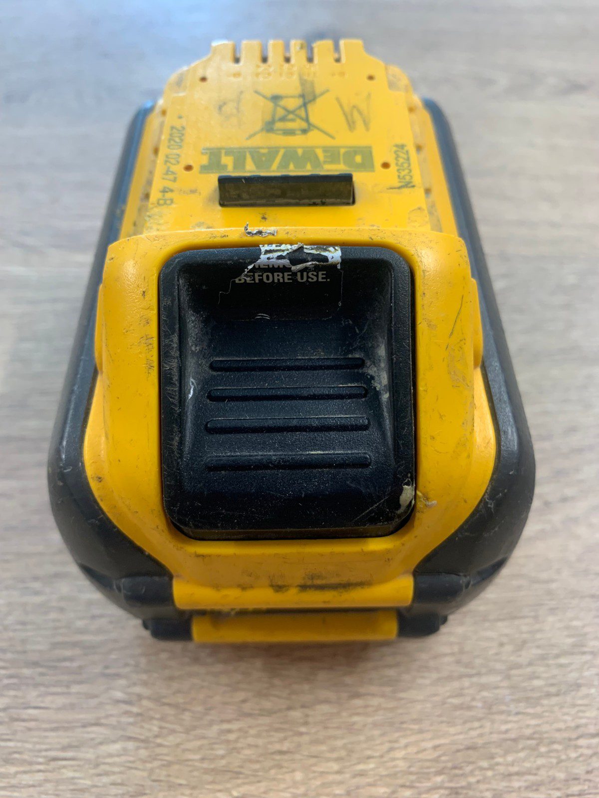DeWalt DCB547 18V/54V XR FlexVolt 9.0Ah Li-Ion Battery Pack Used - Image 4