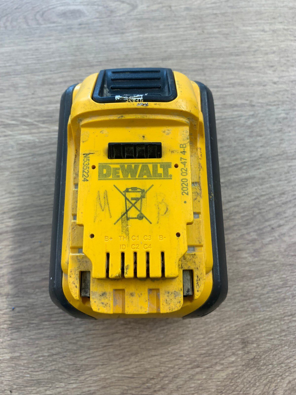 DeWalt DCB547 18V/54V XR FlexVolt 9.0Ah Li-Ion Battery Pack Used - Image 6