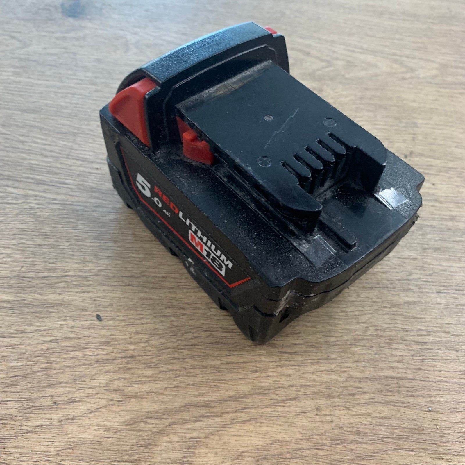 Milwaukee M18B5 18V 5.0Ah RedLithium Battery Genuine Used - Image 6