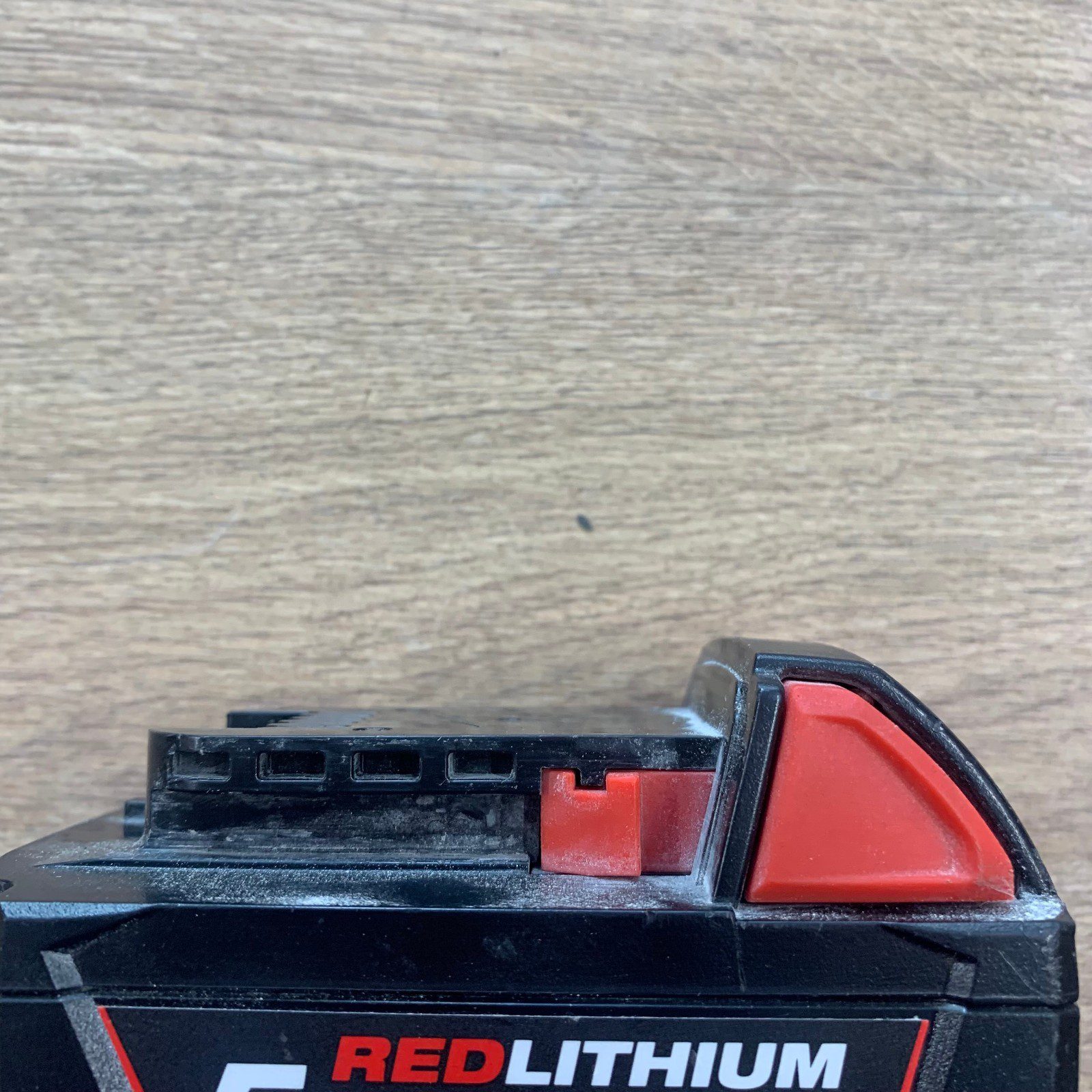 Milwaukee M18B5 18V 5.0Ah RedLithium Battery Genuine Used - Image 9